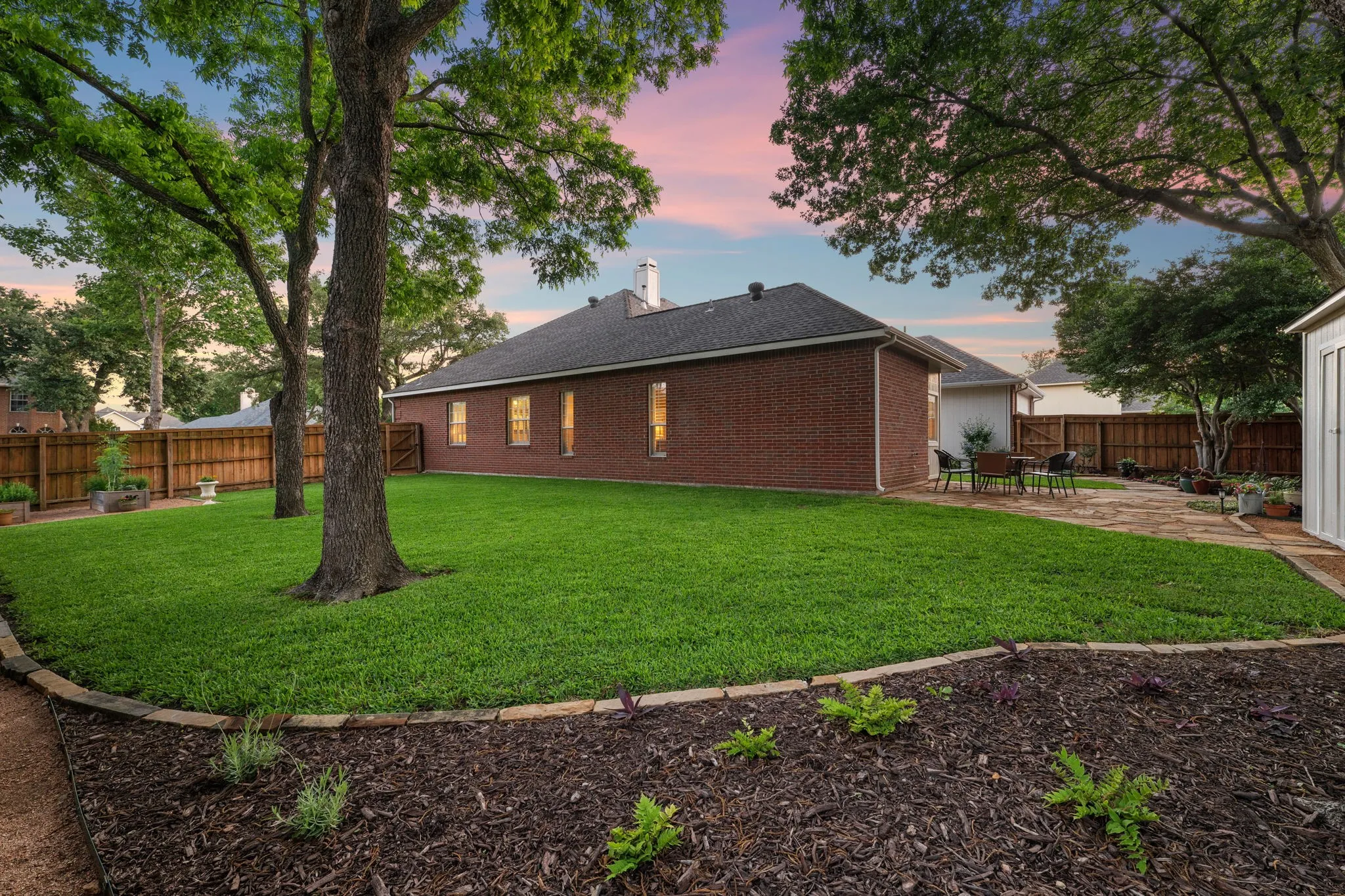 Single Family Residence For Sale in Collin County , 3415 Norwood Circle, Richardson, Texas 75082, 4 Bedroom, 3 Bathroom, 2 Garage spaces, 2,668 Sqft, built in 1992, mls#21264978, Real Estate Agent in Richardson, Homes For Sale in Collin county, Homes For Sale in Richardson, Realtor in Richardson Texas, Real Estate Brokerage Independent Realty Texas, Luminita Cordes Realtor