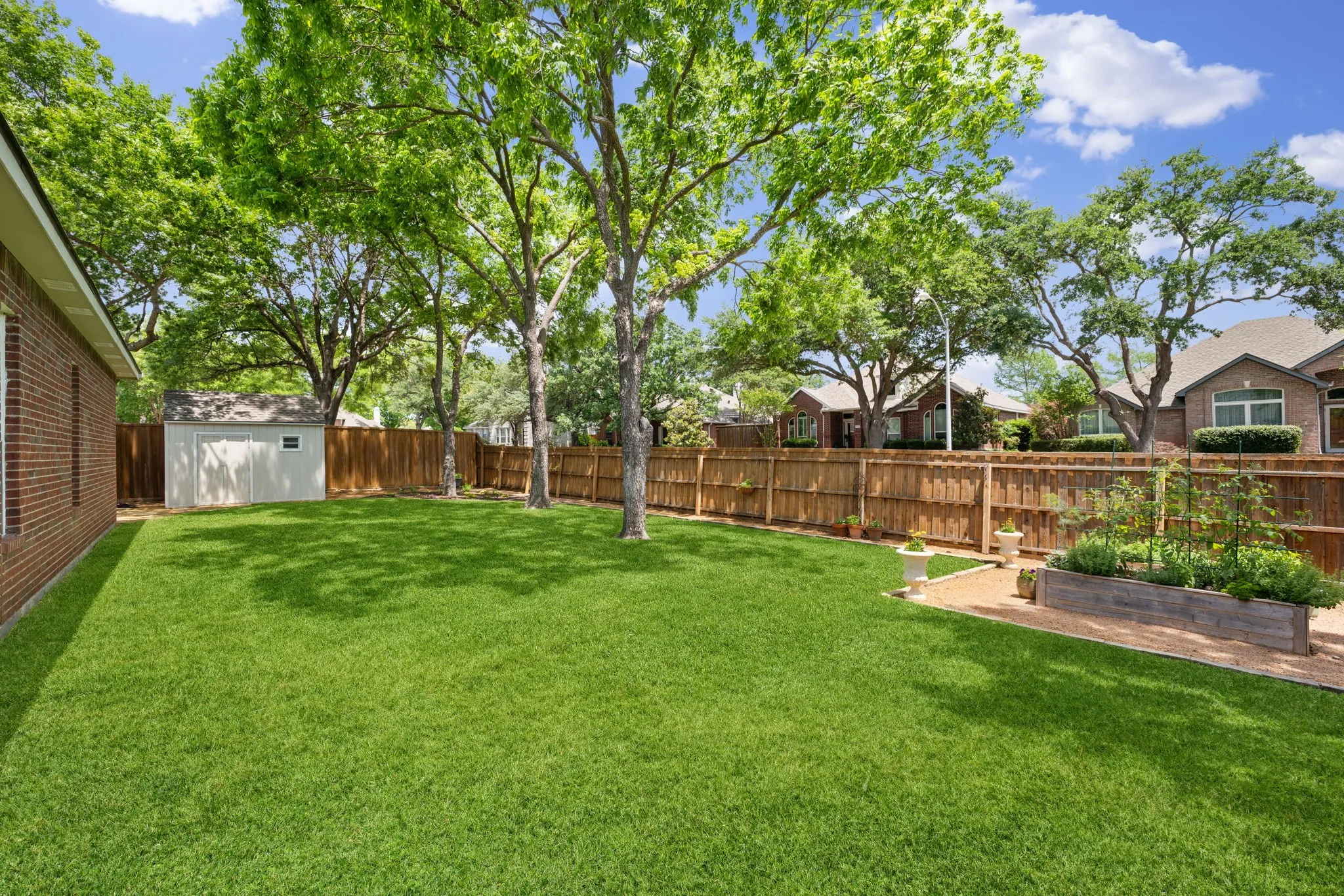 Single Family Residence For Sale in Collin County , 3415 Norwood Circle, Richardson, Texas 75082, 4 Bedroom, 3 Bathroom, 2 Garage spaces, 2,668 Sqft, built in 1992, mls#21264978, Real Estate Agent in Richardson, Homes For Sale in Collin county, Homes For Sale in Richardson, Realtor in Richardson Texas, Real Estate Brokerage Independent Realty Texas, Luminita Cordes Realtor