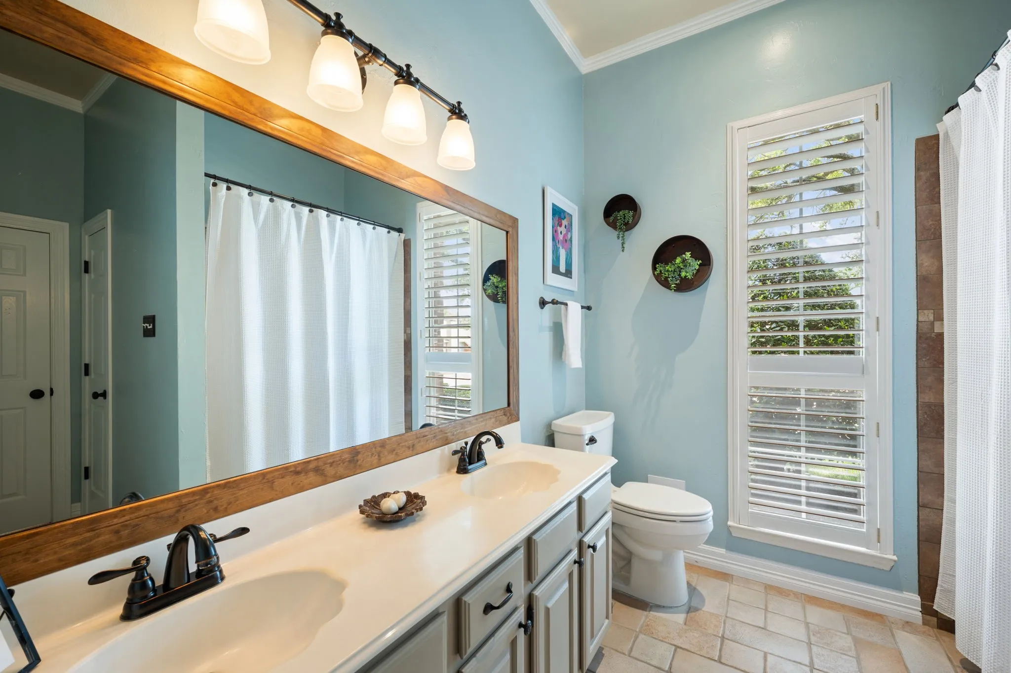 Single Family Residence For Sale in Collin County , 3415 Norwood Circle, Richardson, Texas 75082, 4 Bedroom, 3 Bathroom, 2 Garage spaces, 2,668 Sqft, built in 1992, mls#21264978, Real Estate Agent in Richardson, Homes For Sale in Collin county, Homes For Sale in Richardson, Realtor in Richardson Texas, Real Estate Brokerage Independent Realty Texas, Luminita Cordes Realtor