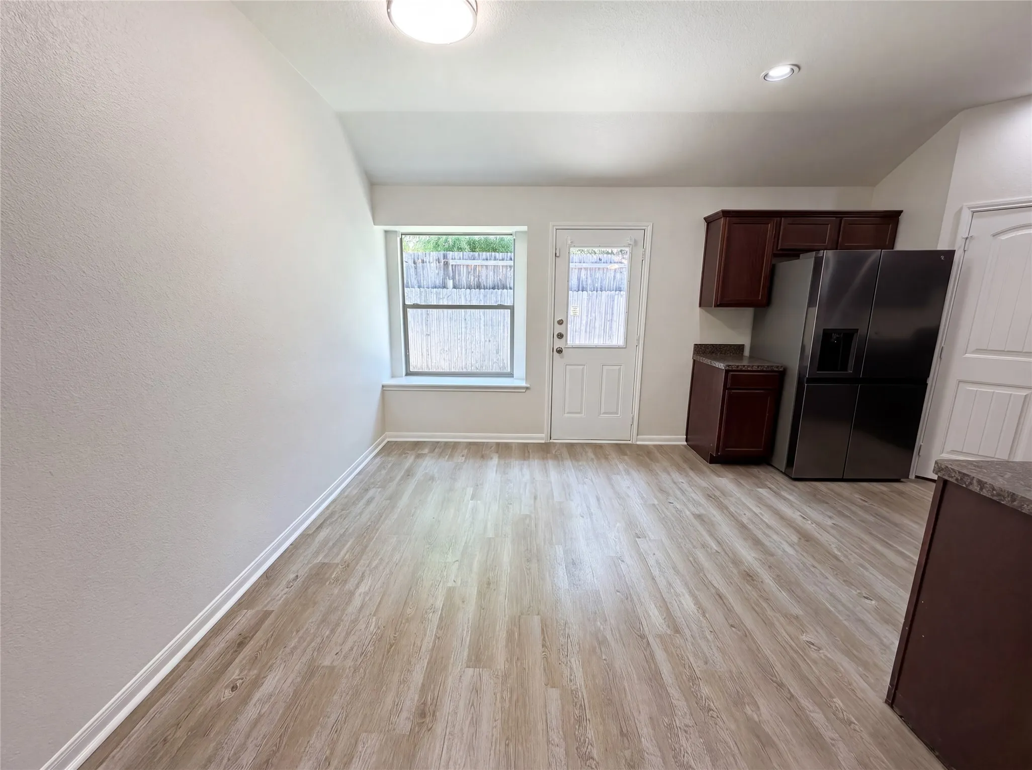 Single Family Residence For Sale in Dallas County , 2824 Saint Bernard Drive, Dallas, Texas 75233, 4 Bedroom, 2 Bathroom, 2 Garage spaces, 1,521 Sqft, built in 2015, mls#21268584, Real Estate Agent in Dallas, Homes For Sale in Dallas county, Homes For Sale in Dallas, Realtor in Dallas Texas, Real Estate Brokerage Independent Realty Texas, Luminita Cordes Realtor