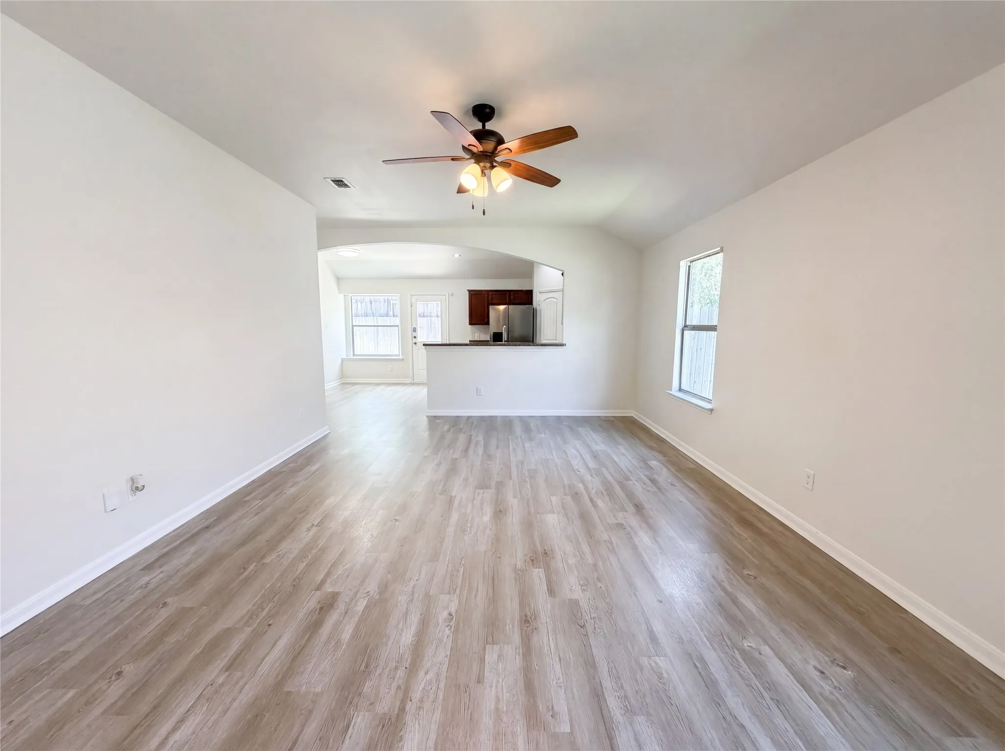 Single Family Residence For Sale in Dallas County , 2824 Saint Bernard Drive, Dallas, Texas 75233, 4 Bedroom, 2 Bathroom, 2 Garage spaces, 1,521 Sqft, built in 2015, mls#21268584, Real Estate Agent in Dallas, Homes For Sale in Dallas county, Homes For Sale in Dallas, Realtor in Dallas Texas, Real Estate Brokerage Independent Realty Texas, Luminita Cordes Realtor