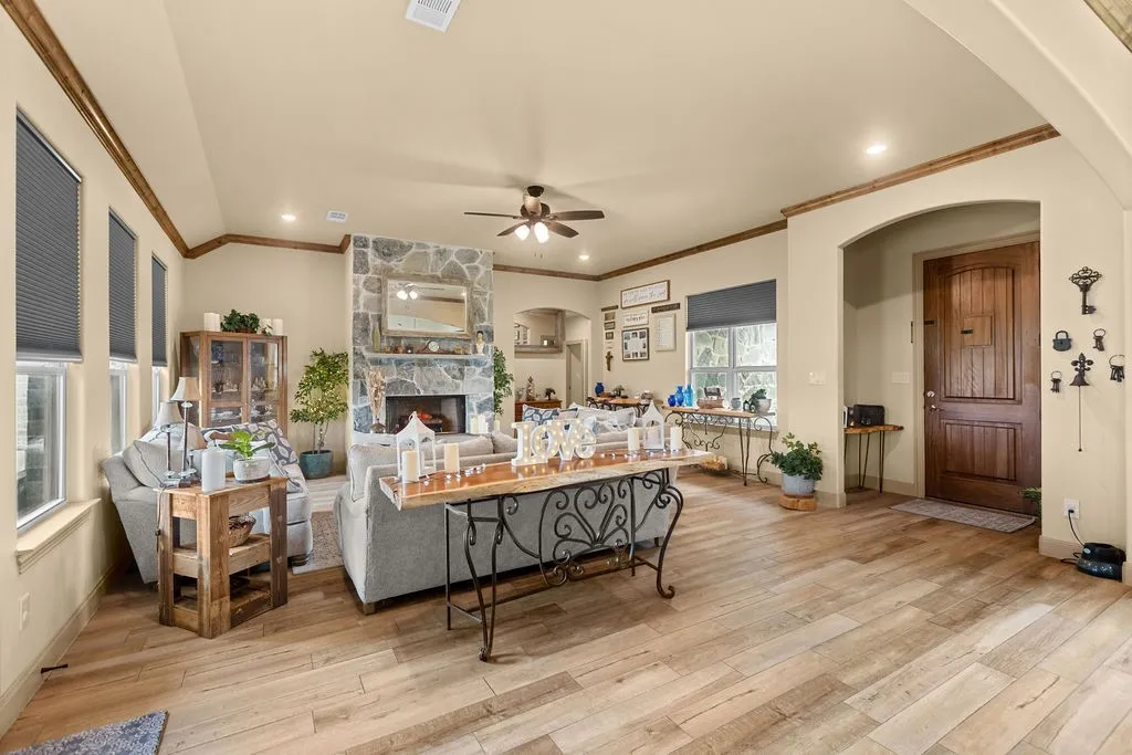 Single Family Residence For Sale in Fannin County , 300 Delatorre Street, Trenton, Texas 75490, 4 Bedrooms, 3 Bathrooms, 2 Garage spaces, 2,161 Sqft, built in 2021, Price $519,900, mls#21268582, Real Estate Agent in Trenton, Homes For Sale in Fannin county, Homes For Sale in Trenton, Realtor in Trenton Texas, Real Estate Brokerage Independent Realty Texas, Luminita Cordes Realtor