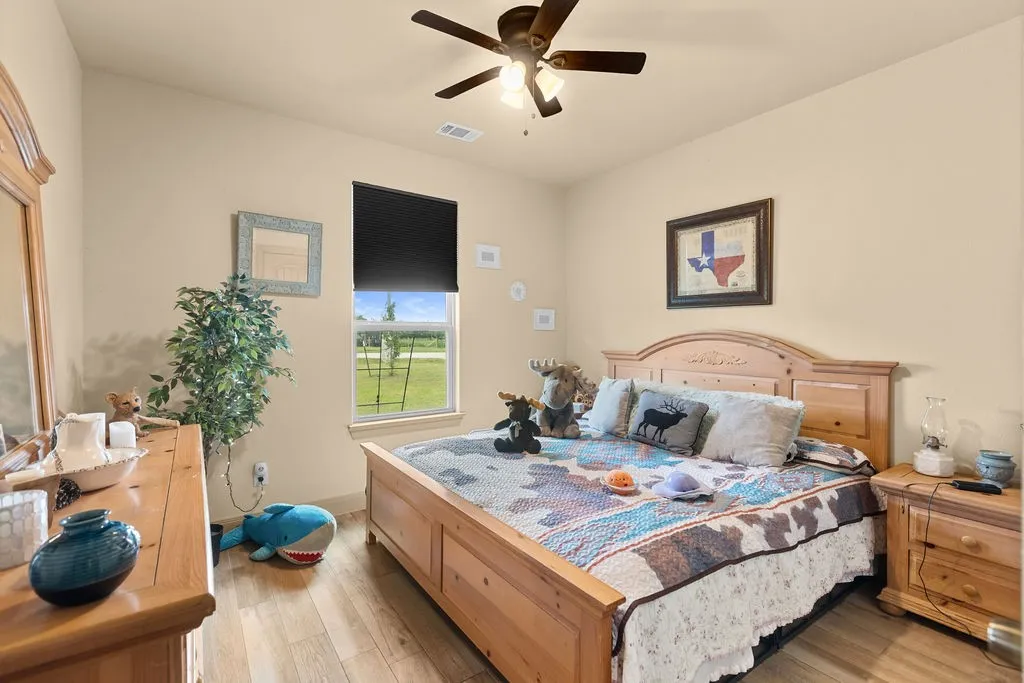 Single Family Residence For Sale in Fannin County , 300 Delatorre Street, Trenton, Texas 75490, 4 Bedrooms, 3 Bathrooms, 2 Garage spaces, 2,161 Sqft, built in 2021, Price $519,900, mls#21268582, Real Estate Agent in Trenton, Homes For Sale in Fannin county, Homes For Sale in Trenton, Realtor in Trenton Texas, Real Estate Brokerage Independent Realty Texas, Luminita Cordes Realtor
