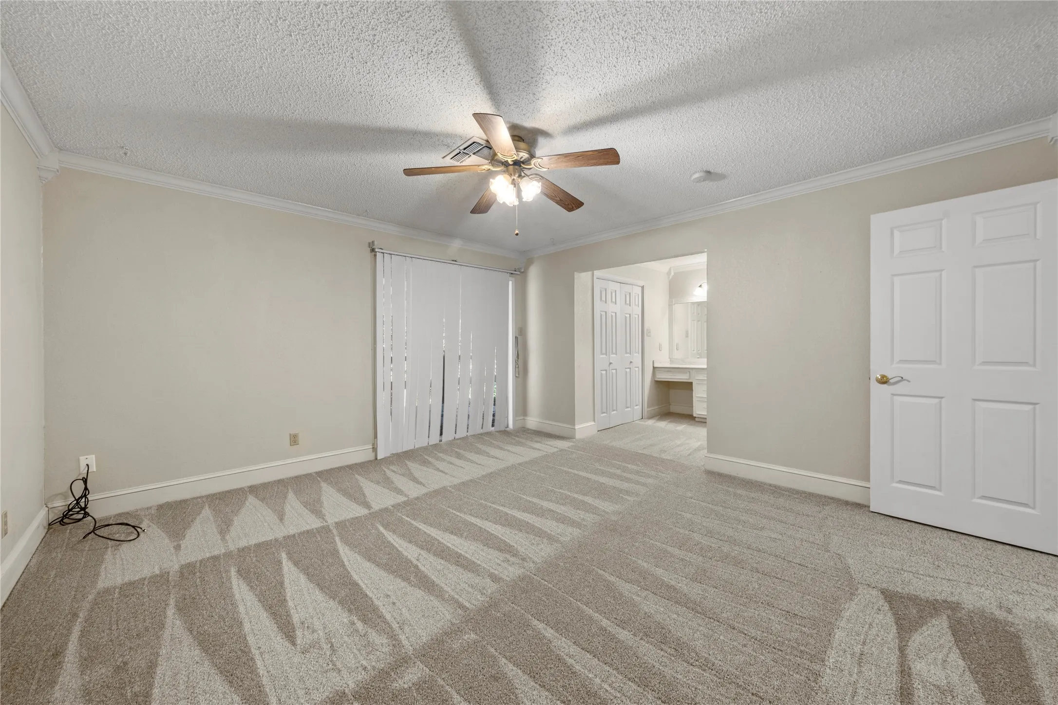 Single Family Residence For Sale in Mc Lennan County , 9547 Brookhollow Drive, Woodway, Texas 76712, 3 Bedroom, 3 Bathroom, 2 Garage spaces, 2,164 Sqft, built in 1974, mls#21268228, Real Estate Agent in Woodway, Homes For Sale in Mc Lennan county, Homes For Sale in Woodway, Realtor in Woodway Texas, Real Estate Brokerage Independent Realty Texas, Luminita Cordes Realtor