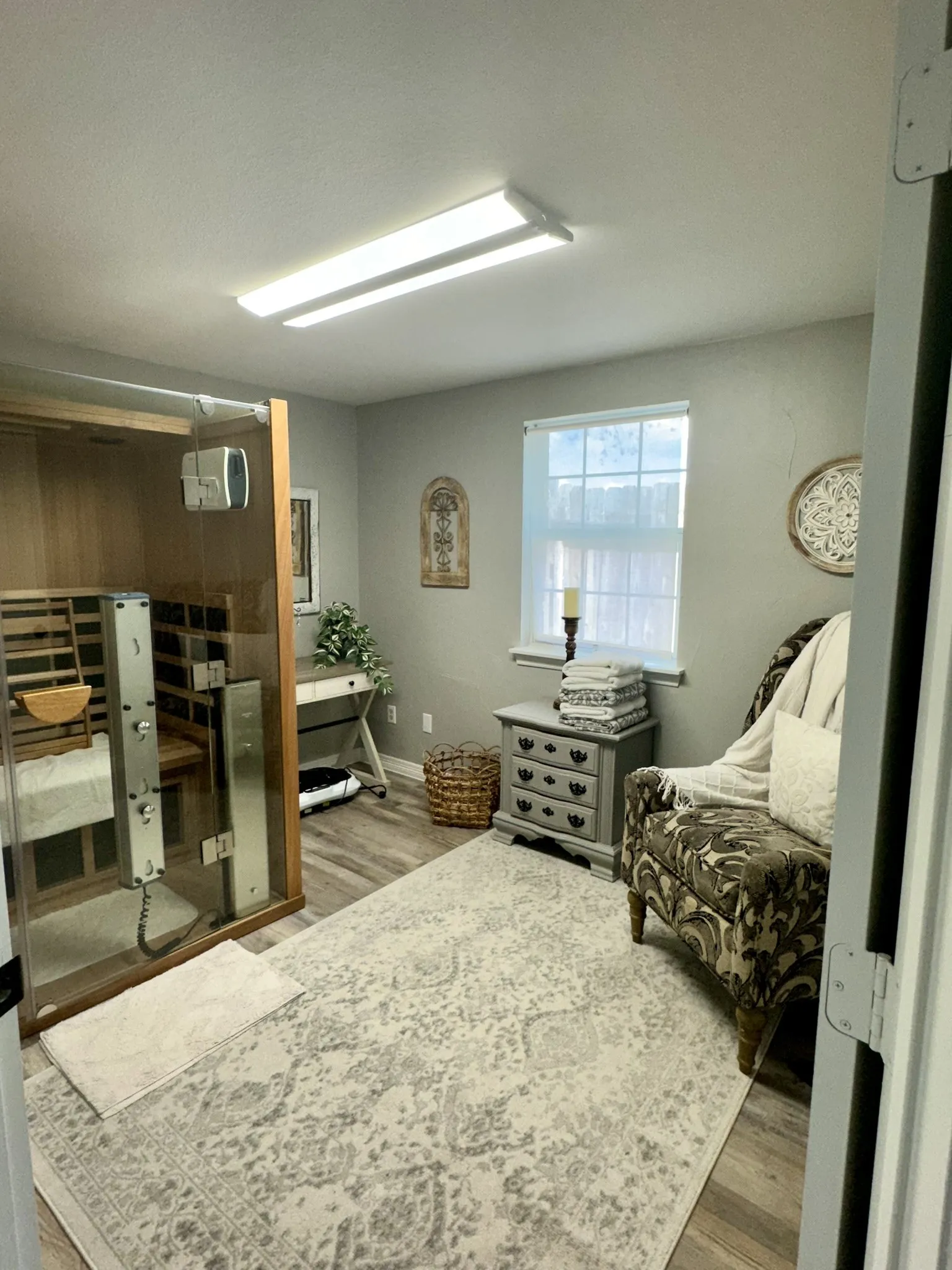 Office For Rent in Parker County , 932 E Highway 199 E, Springtown, Texas 76082, 0, 0, Garage spaces, 0 Sqft, built in 2005, Price $2,000, mls#21268684, Real Estate Agent in Springtown, Homes For Rent in Parker county, Homes For Rent in Springtown, Realtor in Springtown Texas, Real Estate Brokerage Independent Realty Texas, Luminita Cordes Realtor
