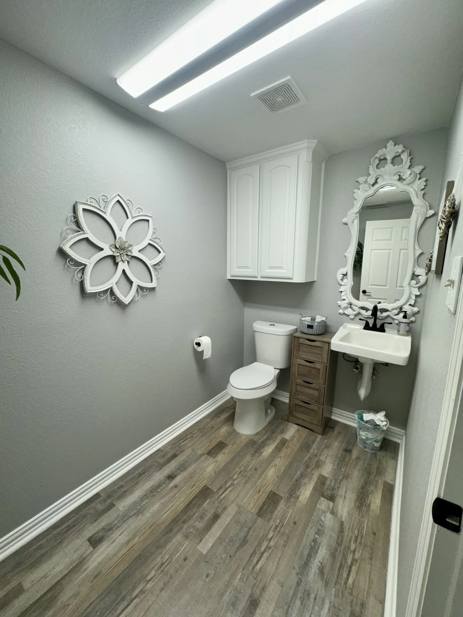 Office For Rent in Parker County , 932 E Highway 199 E, Springtown, Texas 76082, 0, 0, Garage spaces, 0 Sqft, built in 2005, Price $2,000, mls#21268684, Real Estate Agent in Springtown, Homes For Rent in Parker county, Homes For Rent in Springtown, Realtor in Springtown Texas, Real Estate Brokerage Independent Realty Texas, Luminita Cordes Realtor