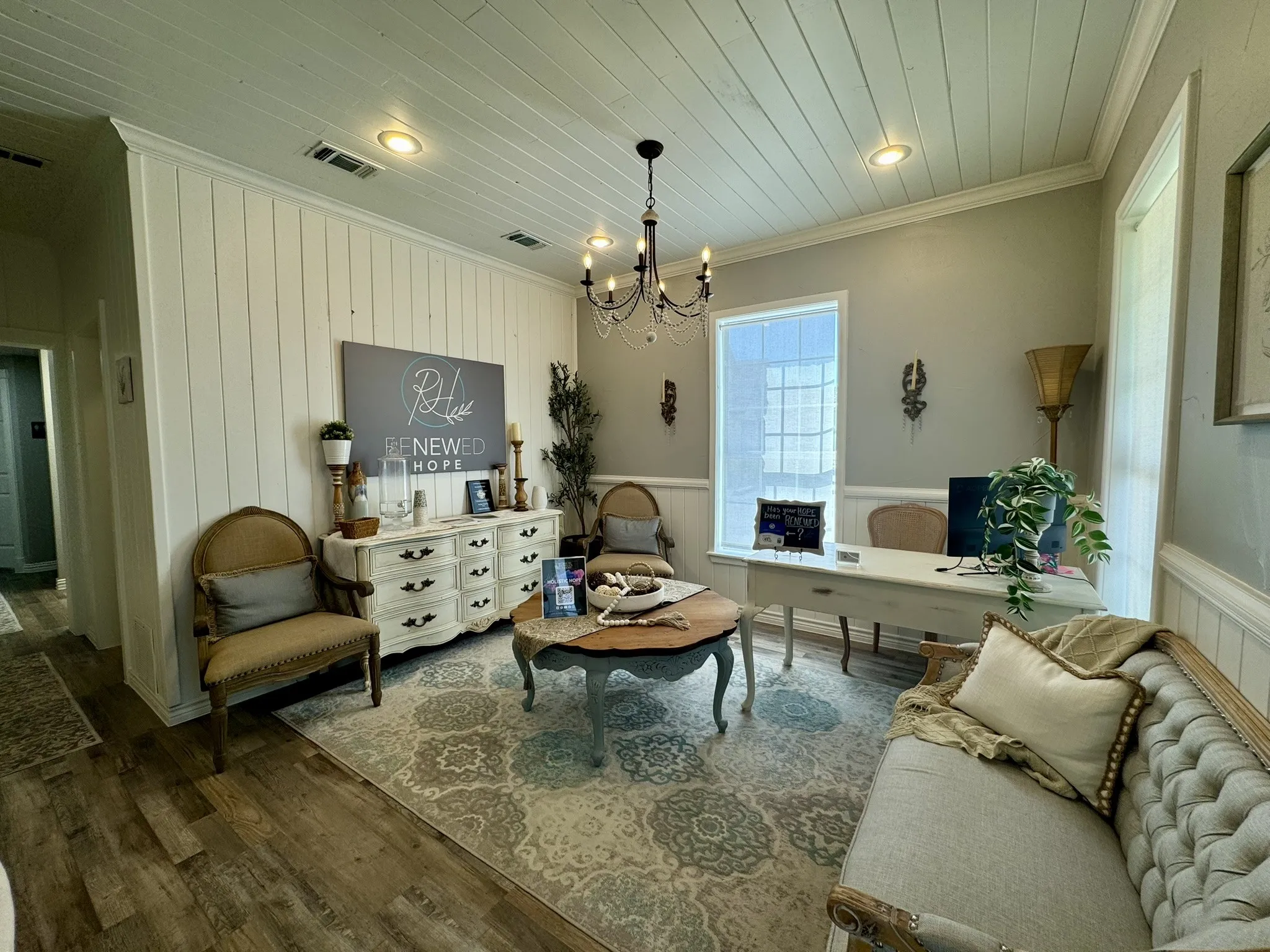 Office For Rent in Parker County , 932 E Highway 199 E, Springtown, Texas 76082, 0, 0, Garage spaces, 0 Sqft, built in 2005, Price $2,000, mls#21268684, Real Estate Agent in Springtown, Homes For Rent in Parker county, Homes For Rent in Springtown, Realtor in Springtown Texas, Real Estate Brokerage Independent Realty Texas, Luminita Cordes Realtor