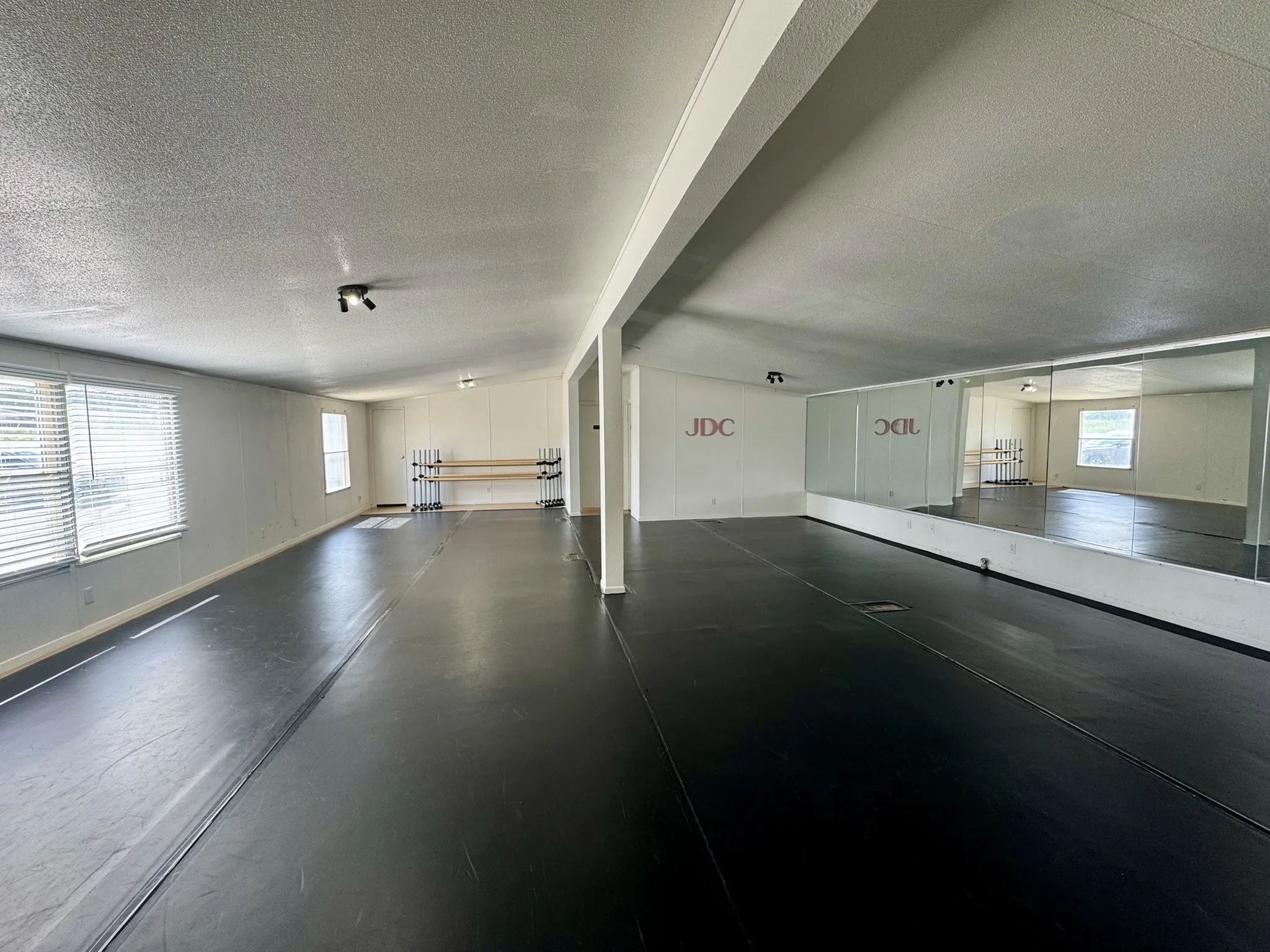 Office For Rent in Parker County , 3001 E Hwy 199 105, Springtown, Texas 76082, 0, 0, Garage spaces, 0 Sqft, built in 2021, Price $2,000, mls#21268689, Real Estate Agent in Springtown, Homes For Rent in Parker county, Homes For Rent in Springtown, Realtor in Springtown Texas, Real Estate Brokerage Independent Realty Texas, Luminita Cordes Realtor
