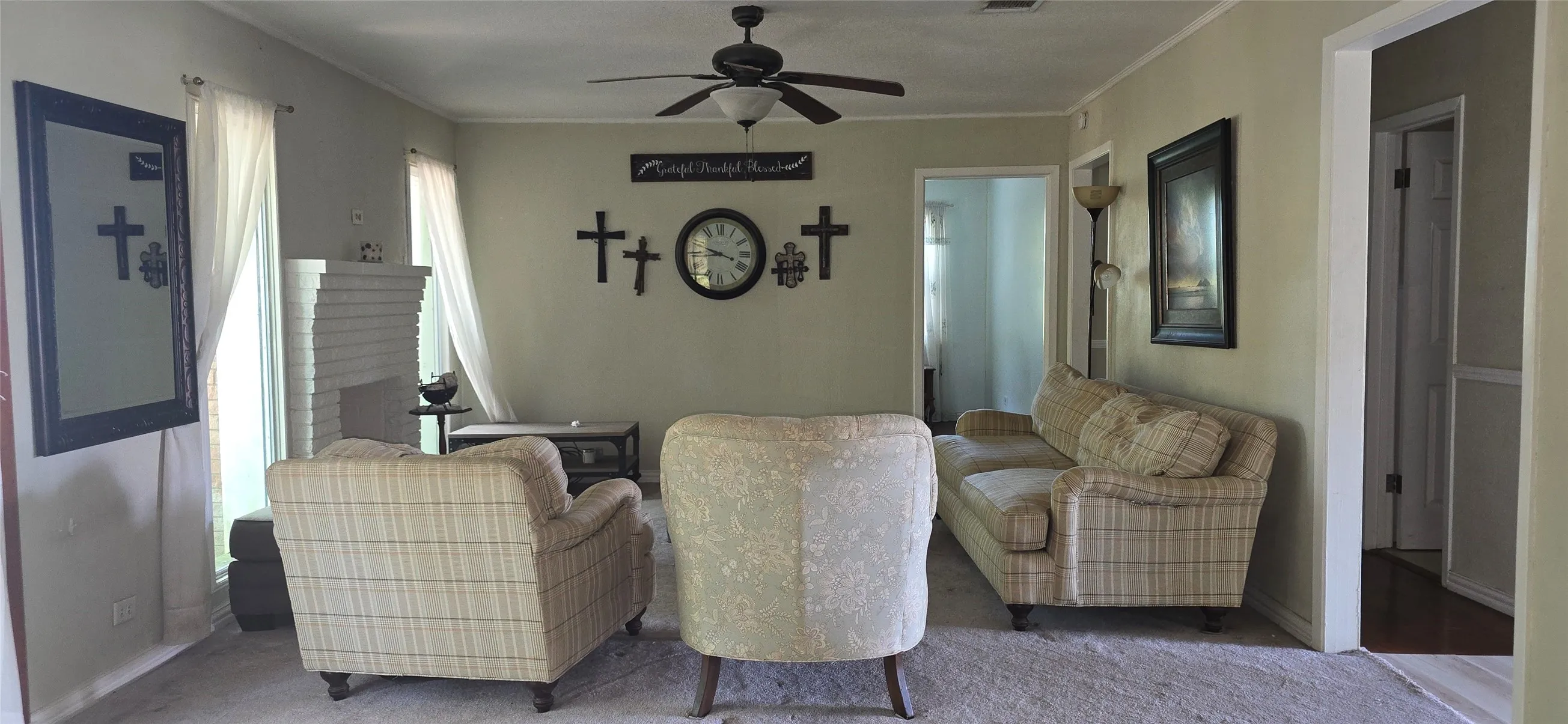 Single Family Residence For Sale in Kaufman County , 610 N Fm Road 1389, Combine, Texas 75159, 3 Bedroom, 2 Bathroom, 2 Garage spaces, 1,446 Sqft, built in 1960, mls#21268641, Real Estate Agent in Combine, Homes For Sale in Kaufman county, Homes For Sale in Combine, Realtor in Combine Texas, Real Estate Brokerage Independent Realty Texas, Luminita Cordes Realtor