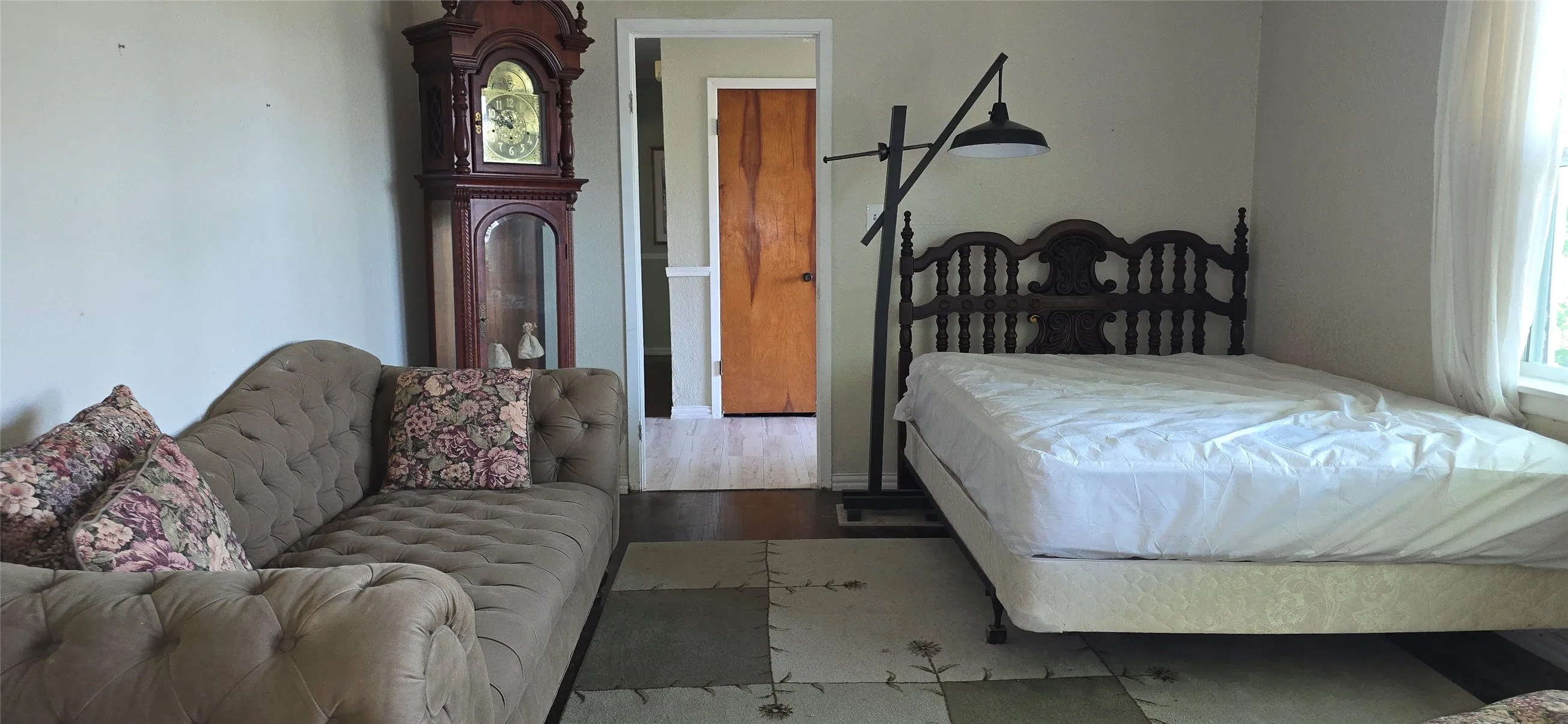 Single Family Residence For Sale in Kaufman County , 610 N Fm Road 1389, Combine, Texas 75159, 3 Bedroom, 2 Bathroom, 2 Garage spaces, 1,446 Sqft, built in 1960, mls#21268641, Real Estate Agent in Combine, Homes For Sale in Kaufman county, Homes For Sale in Combine, Realtor in Combine Texas, Real Estate Brokerage Independent Realty Texas, Luminita Cordes Realtor