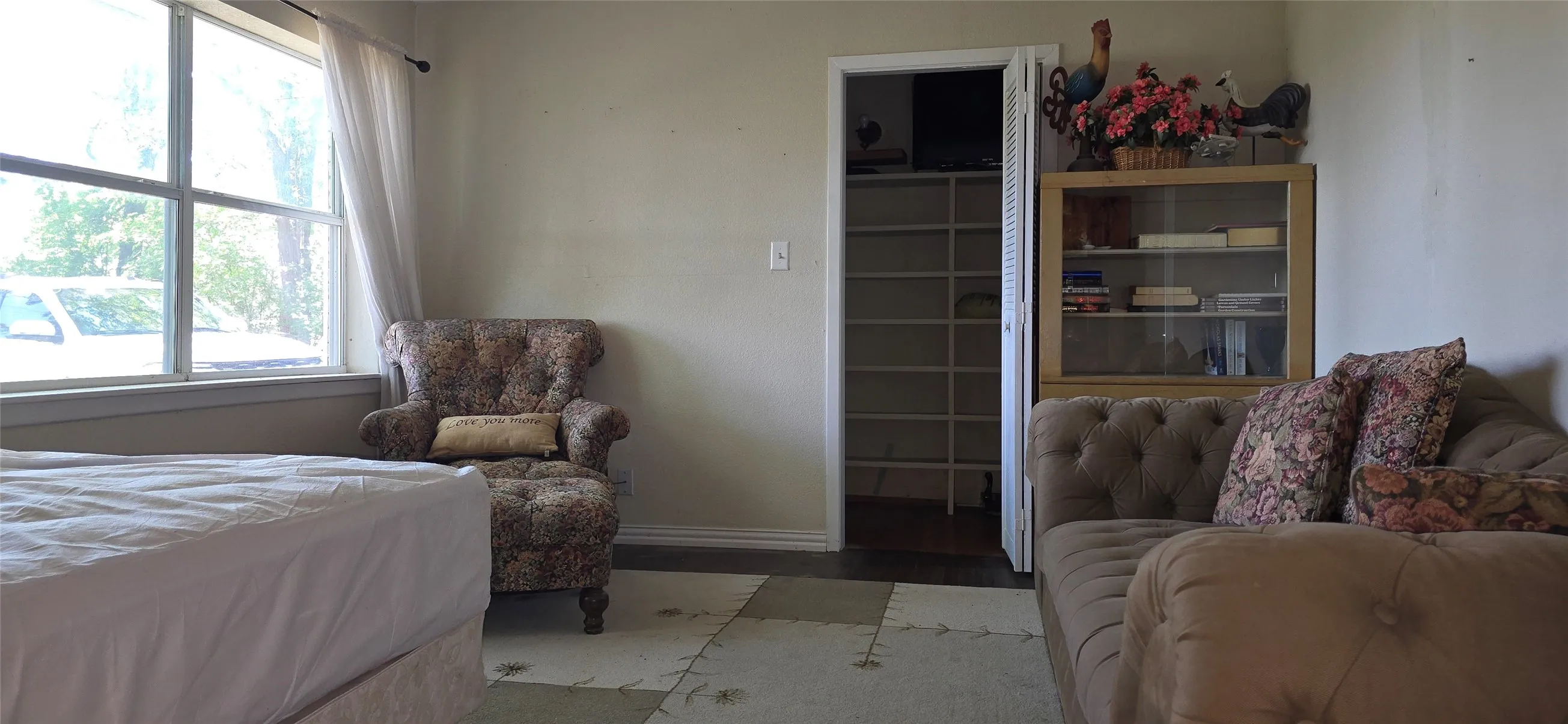 Single Family Residence For Sale in Kaufman County , 610 N Fm Road 1389, Combine, Texas 75159, 3 Bedroom, 2 Bathroom, 2 Garage spaces, 1,446 Sqft, built in 1960, mls#21268641, Real Estate Agent in Combine, Homes For Sale in Kaufman county, Homes For Sale in Combine, Realtor in Combine Texas, Real Estate Brokerage Independent Realty Texas, Luminita Cordes Realtor