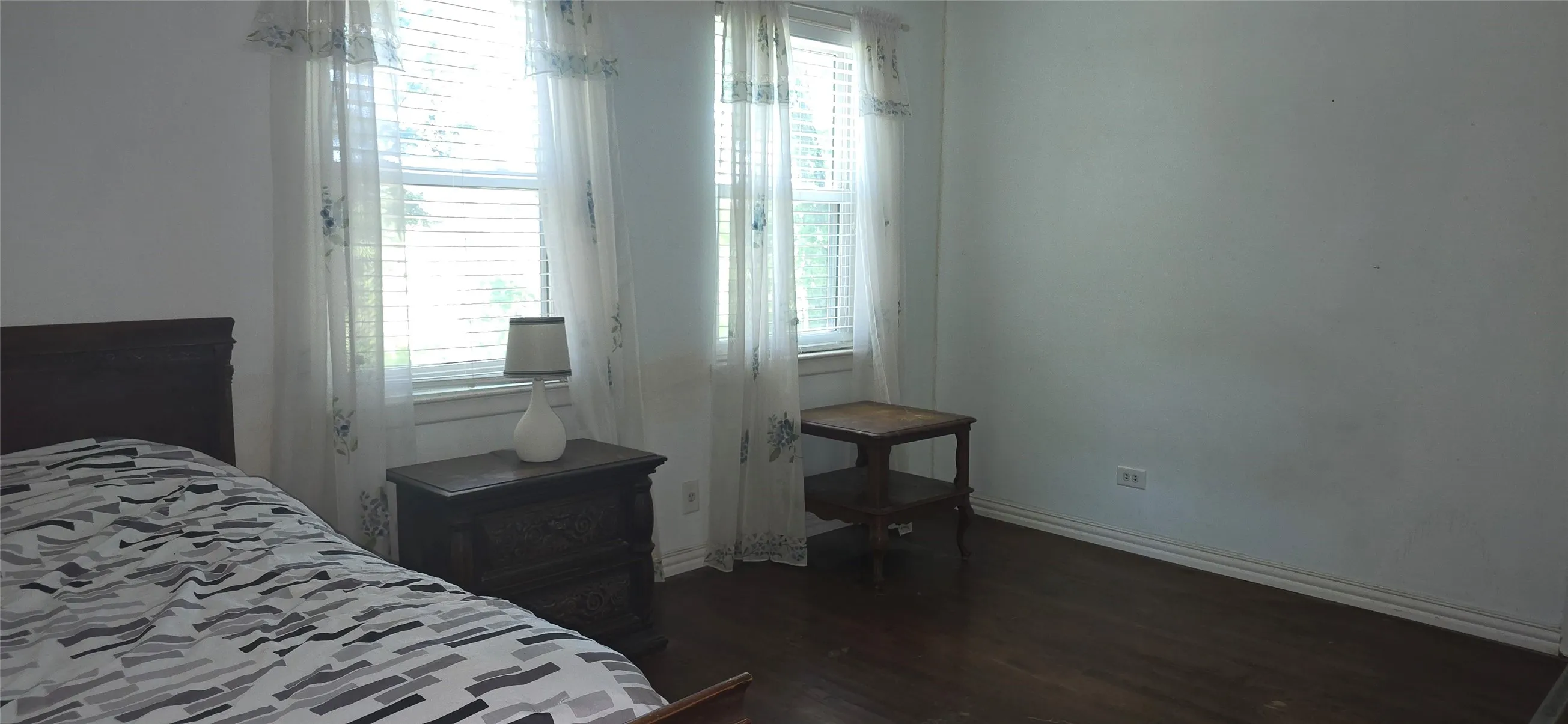 Single Family Residence For Sale in Kaufman County , 610 N Fm Road 1389, Combine, Texas 75159, 3 Bedroom, 2 Bathroom, 2 Garage spaces, 1,446 Sqft, built in 1960, mls#21268641, Real Estate Agent in Combine, Homes For Sale in Kaufman county, Homes For Sale in Combine, Realtor in Combine Texas, Real Estate Brokerage Independent Realty Texas, Luminita Cordes Realtor