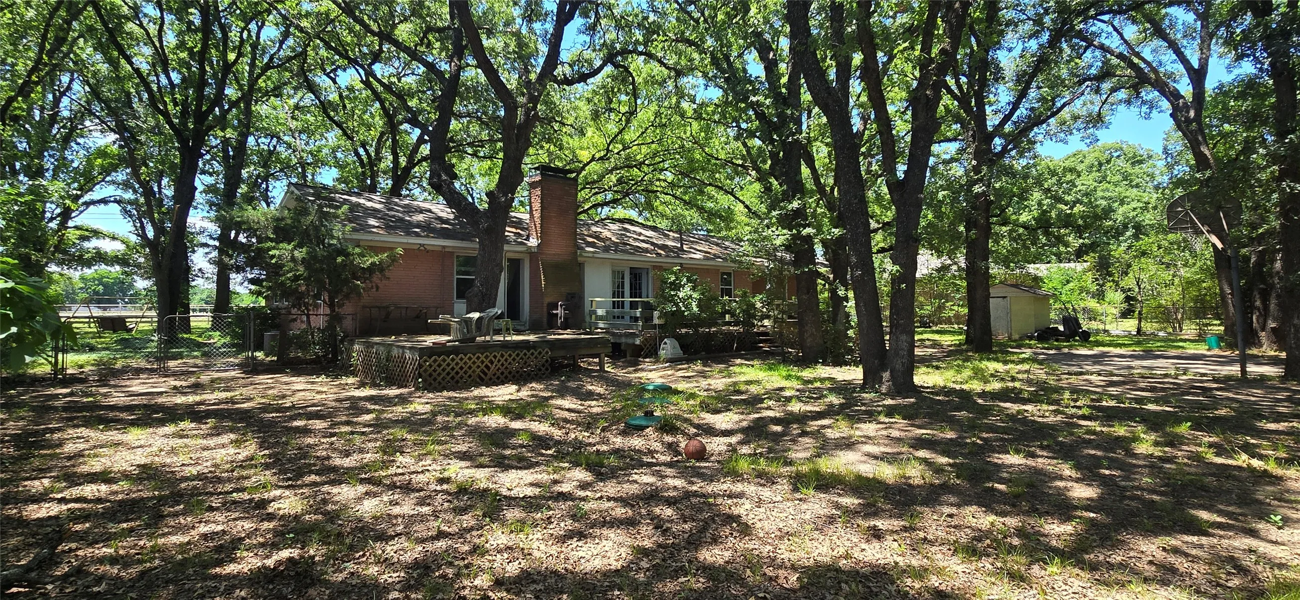 Single Family Residence For Sale in Kaufman County , 610 N Fm Road 1389, Combine, Texas 75159, 3 Bedroom, 2 Bathroom, 2 Garage spaces, 1,446 Sqft, built in 1960, mls#21268641, Real Estate Agent in Combine, Homes For Sale in Kaufman county, Homes For Sale in Combine, Realtor in Combine Texas, Real Estate Brokerage Independent Realty Texas, Luminita Cordes Realtor