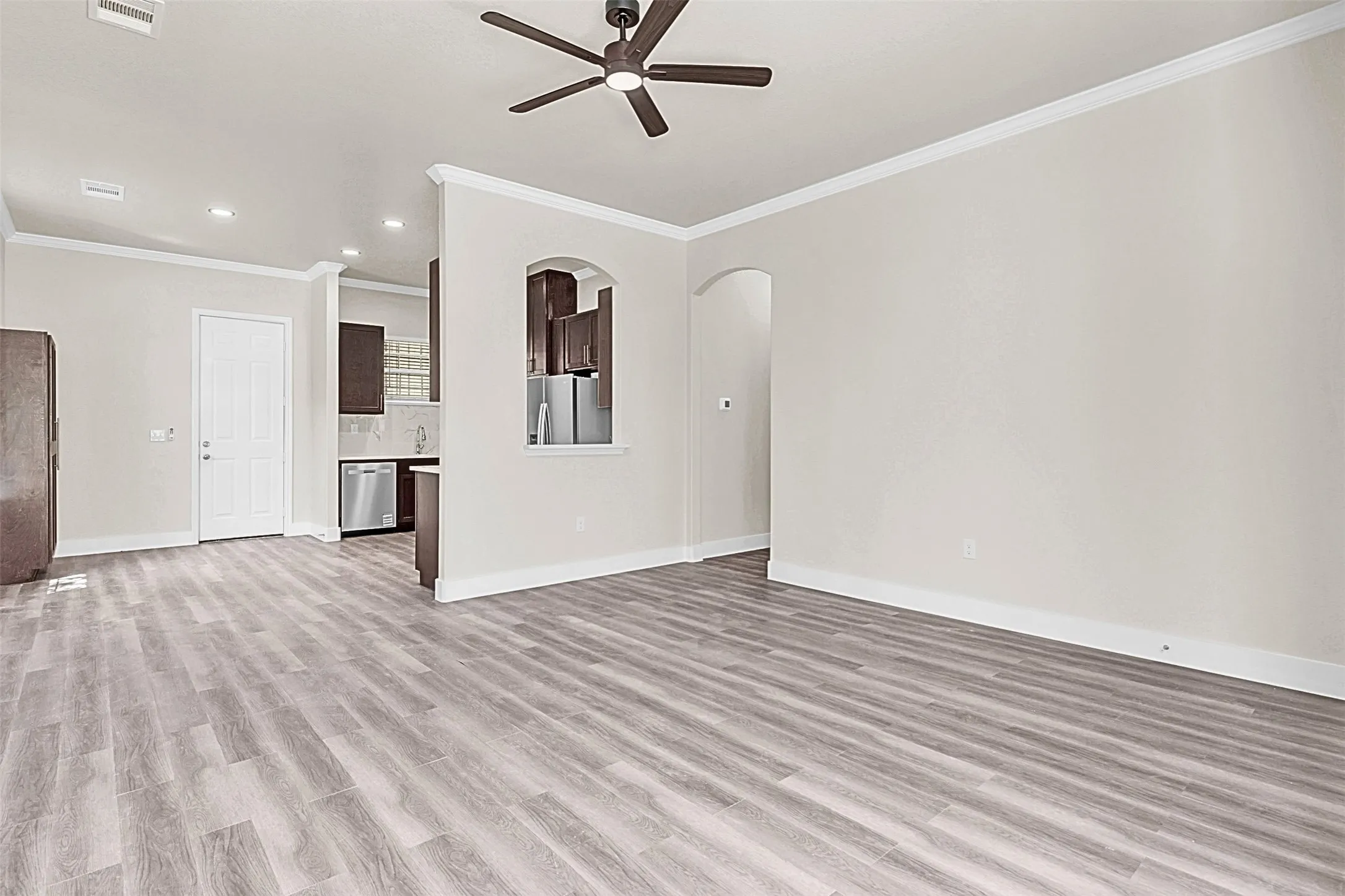 Architectural details throughout