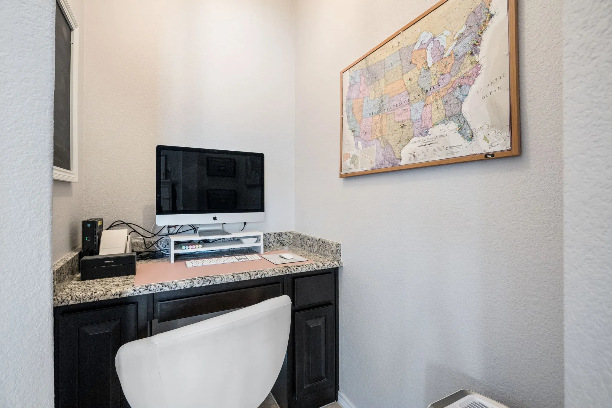 Single Family Residence For Sale in Tarrant County , 11312 Gold Canyon Drive, Fort Worth, Texas 76052, 4 Bedroom, 2 Bathroom, 2 Garage spaces, 2,048 Sqft, built in 2017, mls#21267382, Real Estate Agent in Fort Worth, Homes For Sale in Tarrant county, Homes For Sale in Fort Worth, Realtor in Fort Worth Texas, Real Estate Brokerage Independent Realty Texas, Luminita Cordes Realtor