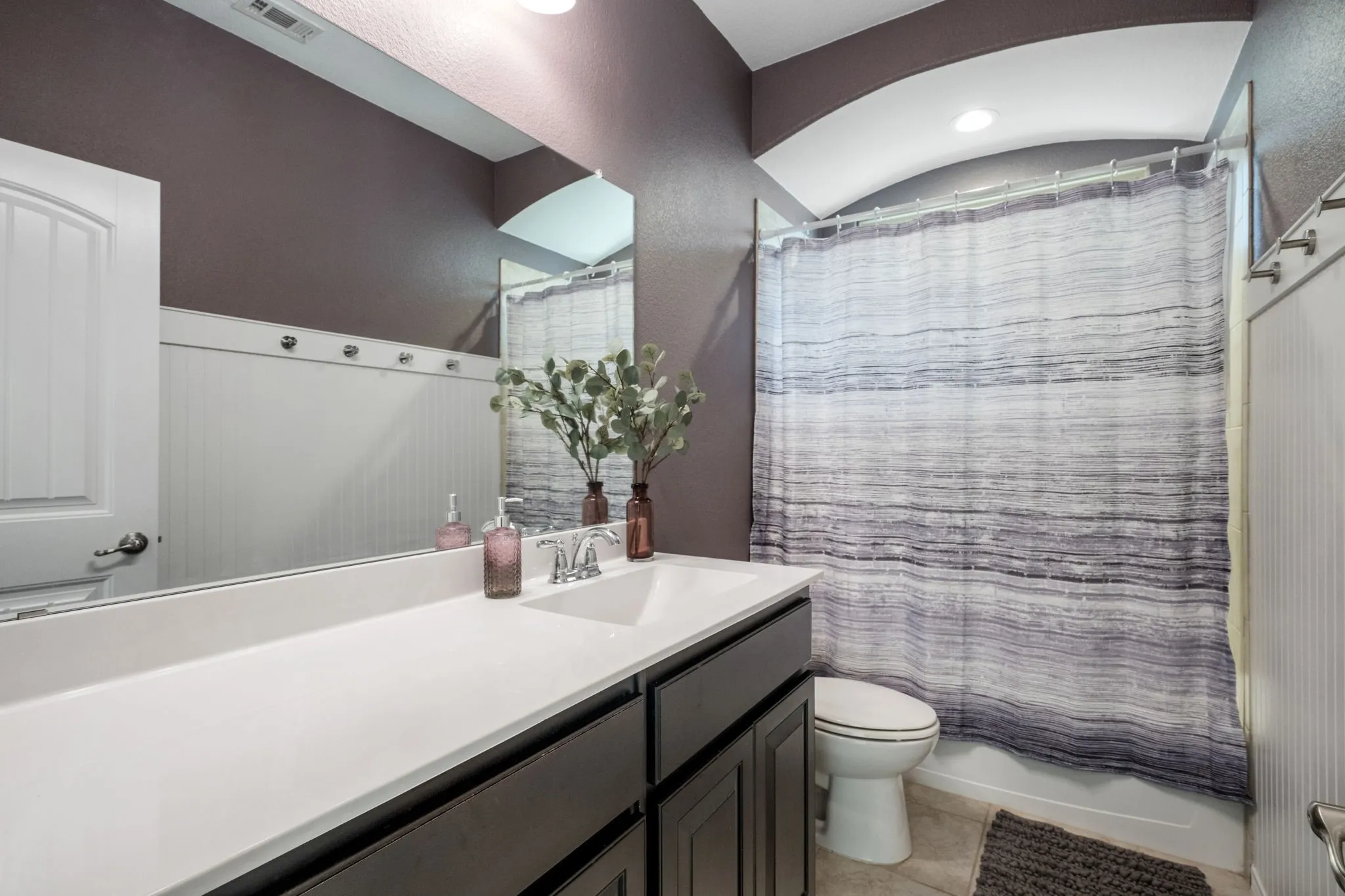 Single Family Residence For Sale in Tarrant County , 11312 Gold Canyon Drive, Fort Worth, Texas 76052, 4 Bedroom, 2 Bathroom, 2 Garage spaces, 2,048 Sqft, built in 2017, mls#21267382, Real Estate Agent in Fort Worth, Homes For Sale in Tarrant county, Homes For Sale in Fort Worth, Realtor in Fort Worth Texas, Real Estate Brokerage Independent Realty Texas, Luminita Cordes Realtor