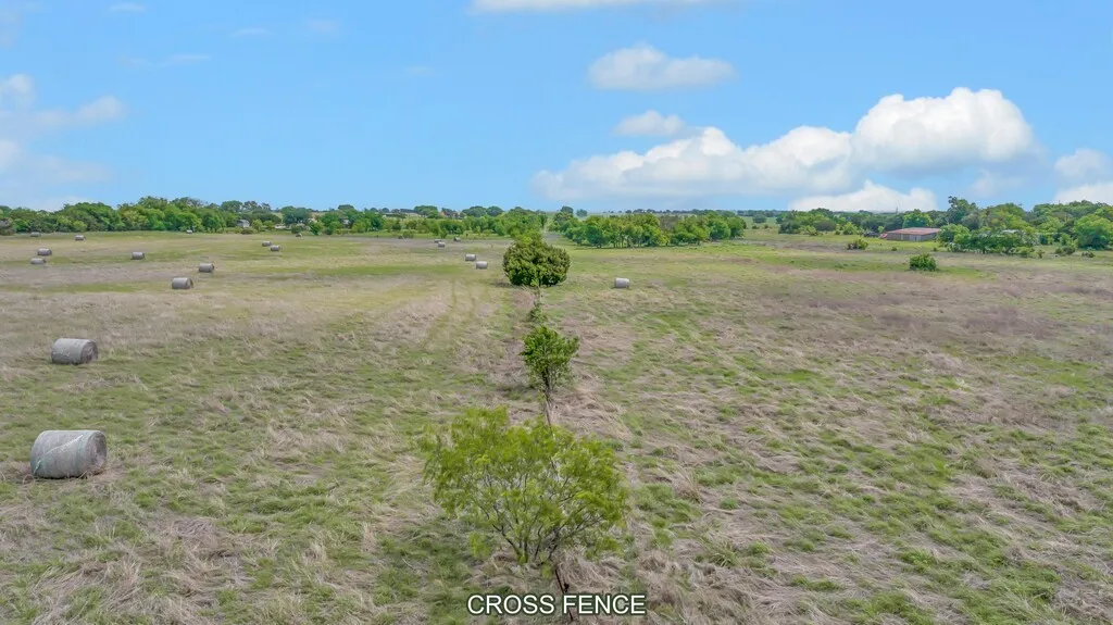 Mobile Home For Sale in Bosque County , 271 County Road 3440, Clifton, Texas 76634, 3 Bedroom, 2 Bathroom, Garage spaces, 1,120 Sqft, built in 1985, Price $549,000, mls#21268139, Real Estate Agent in Clifton, Homes For Sale in Bosque county, Homes For Sale in Clifton, Realtor in Clifton Texas, Real Estate Brokerage Independent Realty Texas, Luminita Cordes Realtor