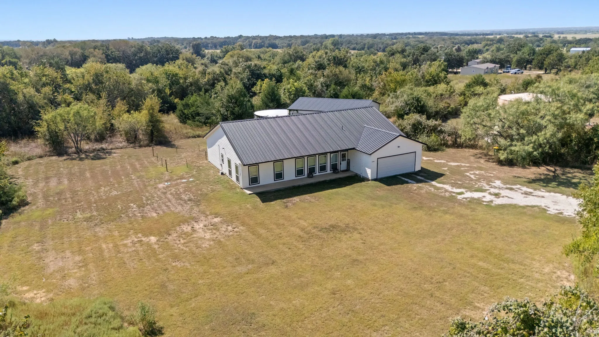 Single Family Residence For Sale in Johnson County , 2480 County Road 312, Cleburne, Texas 76031, 4 Bedroom, 2 Bathroom, 2 Garage spaces, 2,300 Sqft, built in 2022, mls#21268711, Real Estate Agent in Cleburne, Homes For Sale in Johnson county, Homes For Sale in Cleburne, Realtor in Cleburne Texas, Real Estate Brokerage Independent Realty Texas, Luminita Cordes Realtor
