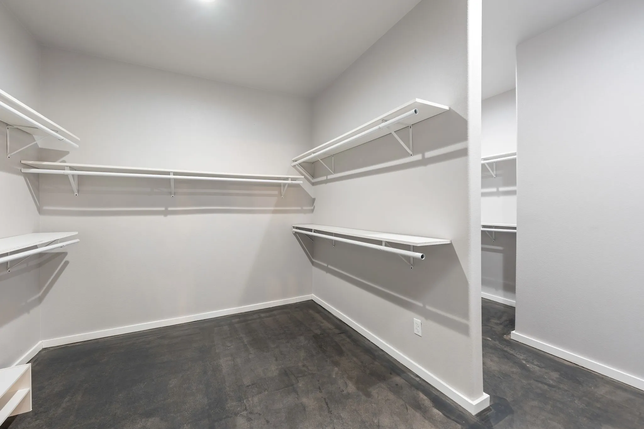 Single Family Residence For Sale in Johnson County , 2480 County Road 312, Cleburne, Texas 76031, 4 Bedroom, 2 Bathroom, 2 Garage spaces, 2,300 Sqft, built in 2022, mls#21268711, Real Estate Agent in Cleburne, Homes For Sale in Johnson county, Homes For Sale in Cleburne, Realtor in Cleburne Texas, Real Estate Brokerage Independent Realty Texas, Luminita Cordes Realtor