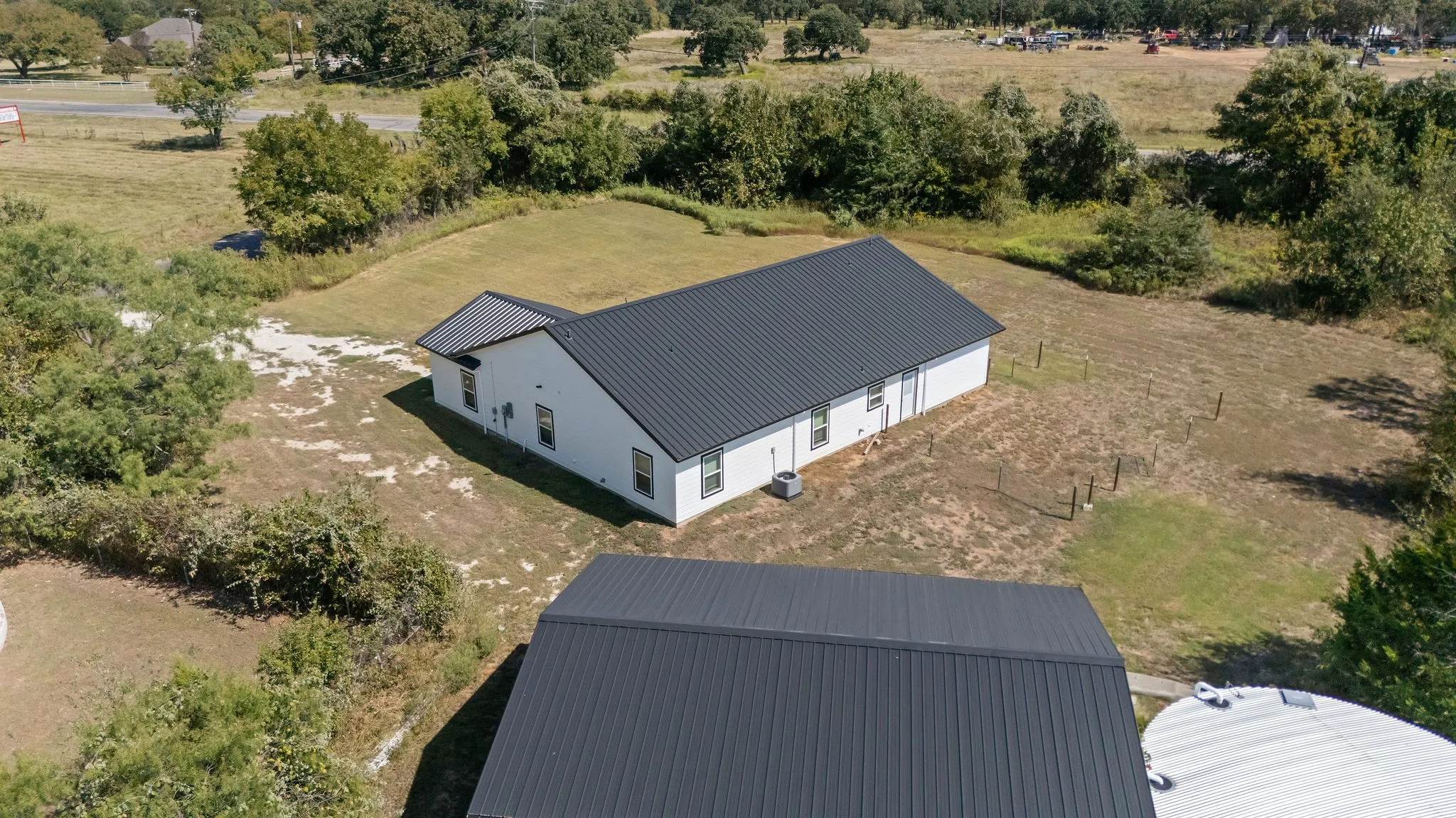 Single Family Residence For Sale in Johnson County , 2480 County Road 312, Cleburne, Texas 76031, 4 Bedroom, 2 Bathroom, 2 Garage spaces, 2,300 Sqft, built in 2022, mls#21268711, Real Estate Agent in Cleburne, Homes For Sale in Johnson county, Homes For Sale in Cleburne, Realtor in Cleburne Texas, Real Estate Brokerage Independent Realty Texas, Luminita Cordes Realtor