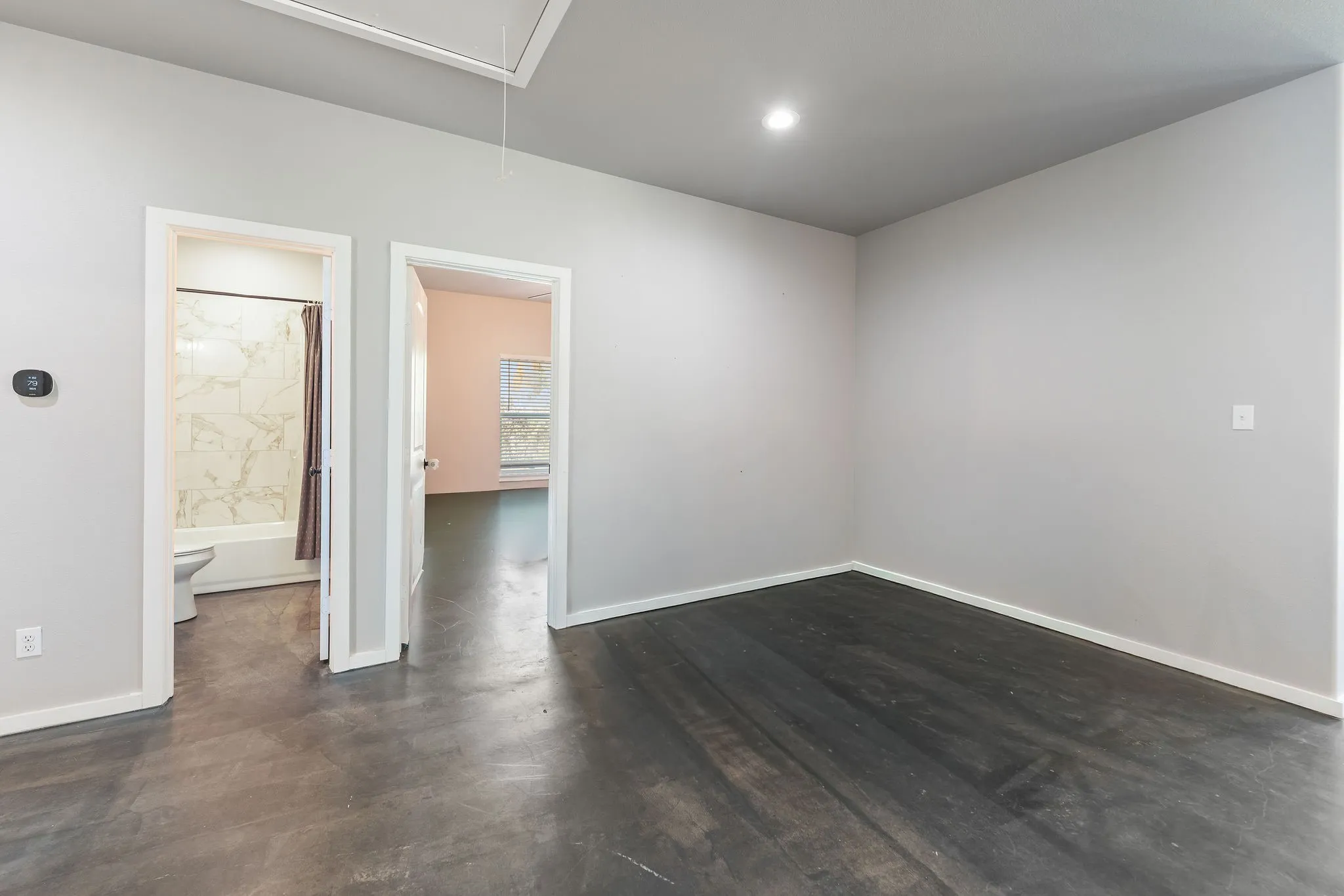 Single Family Residence For Sale in Johnson County , 2480 County Road 312, Cleburne, Texas 76031, 4 Bedroom, 2 Bathroom, 2 Garage spaces, 2,300 Sqft, built in 2022, mls#21268711, Real Estate Agent in Cleburne, Homes For Sale in Johnson county, Homes For Sale in Cleburne, Realtor in Cleburne Texas, Real Estate Brokerage Independent Realty Texas, Luminita Cordes Realtor