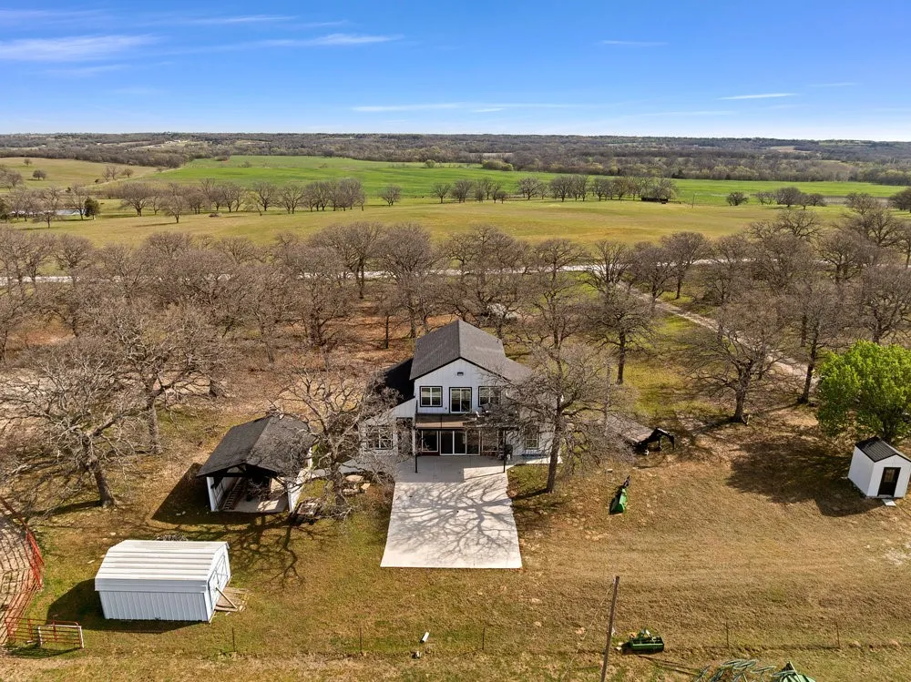 Single Family Residence For Sale in Cooke County , 1091 County Road 345, Forestburg, Texas 76239, 3 Bedrooms, 2 Bathrooms, Garage spaces, 2,220 Sqft, built in 2020, Price $700,000, mls#21268733, Real Estate Agent in Forestburg, Homes For Sale in Cooke county, Homes For Sale in Forestburg, Realtor in Forestburg Texas, Real Estate Brokerage Independent Realty Texas, Luminita Cordes Realtor