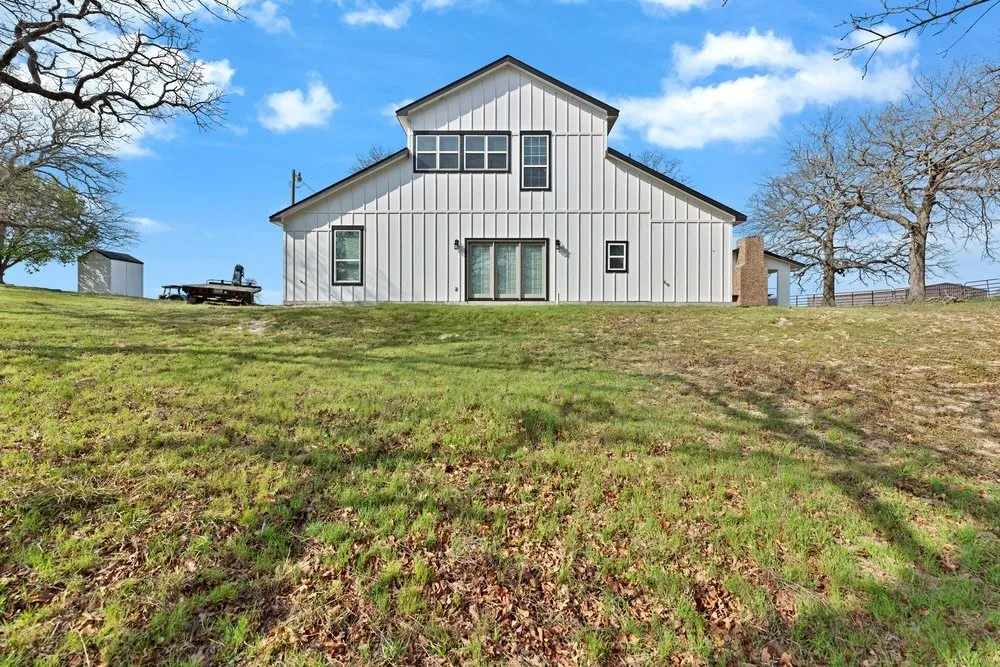 Single Family Residence For Sale in Cooke County , 1091 County Road 345, Forestburg, Texas 76239, 3 Bedrooms, 2 Bathrooms, Garage spaces, 2,220 Sqft, built in 2020, Price $700,000, mls#21268733, Real Estate Agent in Forestburg, Homes For Sale in Cooke county, Homes For Sale in Forestburg, Realtor in Forestburg Texas, Real Estate Brokerage Independent Realty Texas, Luminita Cordes Realtor