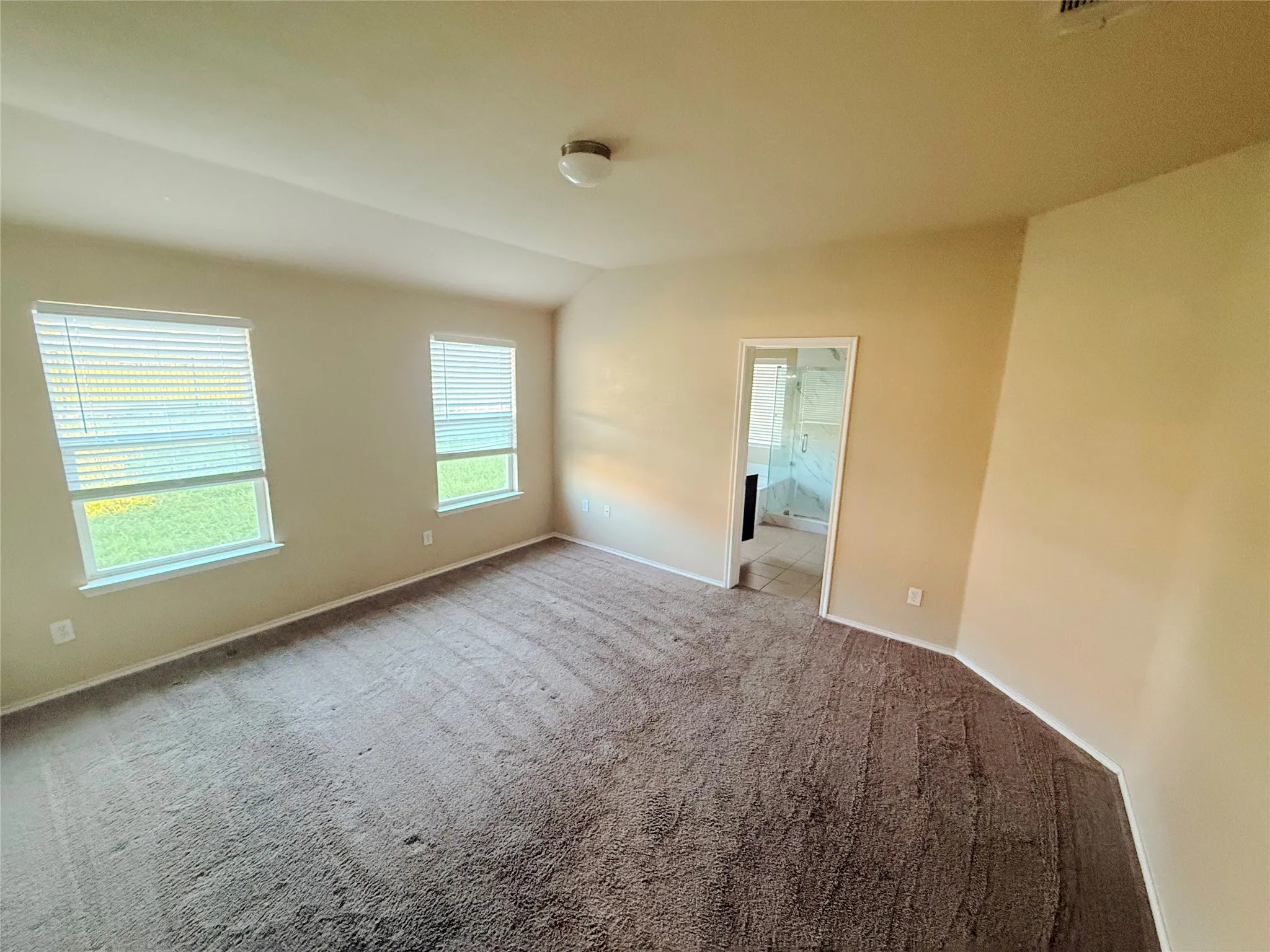 Single Family Residence For Sale in Kaufman County , 2105 Thistle Lane, Forney, Texas 75126, 3 Bedroom, 2 Bathroom, 2 Garage spaces, 1,521 Sqft, built in 2011, mls#21268736, Real Estate Agent in Forney, Homes For Sale in Kaufman county, Homes For Sale in Forney, Realtor in Forney Texas, Real Estate Brokerage Independent Realty Texas, Luminita Cordes Realtor