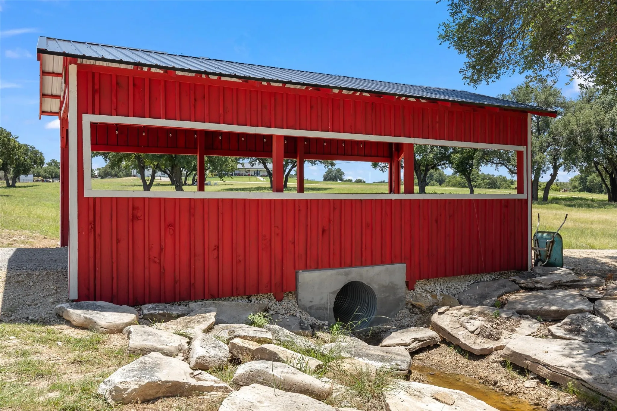 Single Family Residence For Sale in Erath County , 965 County Road 223, Stephenville, Texas 76401, 4 Bedroom, 3 Bathroom, Garage spaces, 3,200 Sqft, built in 2020, mls#21267590, Real Estate Agent in Stephenville, Homes For Sale in Erath county, Homes For Sale in Stephenville, Realtor in Stephenville Texas, Real Estate Brokerage Independent Realty Texas, Luminita Cordes Realtor