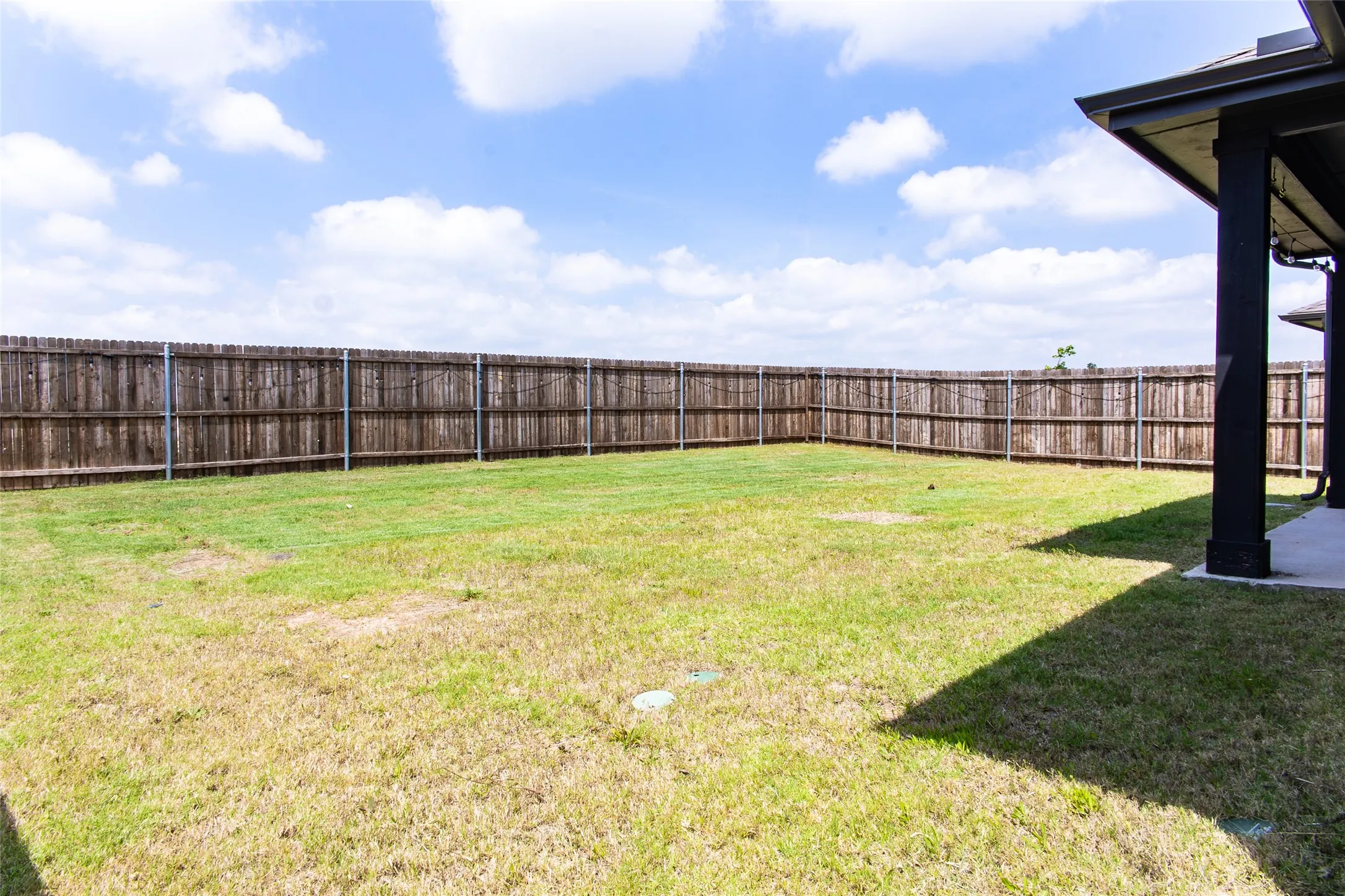 Single Family Residence For Sale in Collin County , 2604 Freeman Street, Anna, Texas 75409, 3 Bedrooms, 2 Bathrooms, 2 Garage spaces, 1,667 Sqft, built in 2024, Price $329,999, mls#21266190, Real Estate Agent in Anna, Homes For Sale in Collin county, Homes For Sale in Anna, Realtor in Anna Texas, Real Estate Brokerage Independent Realty Texas, Luminita Cordes Realtor