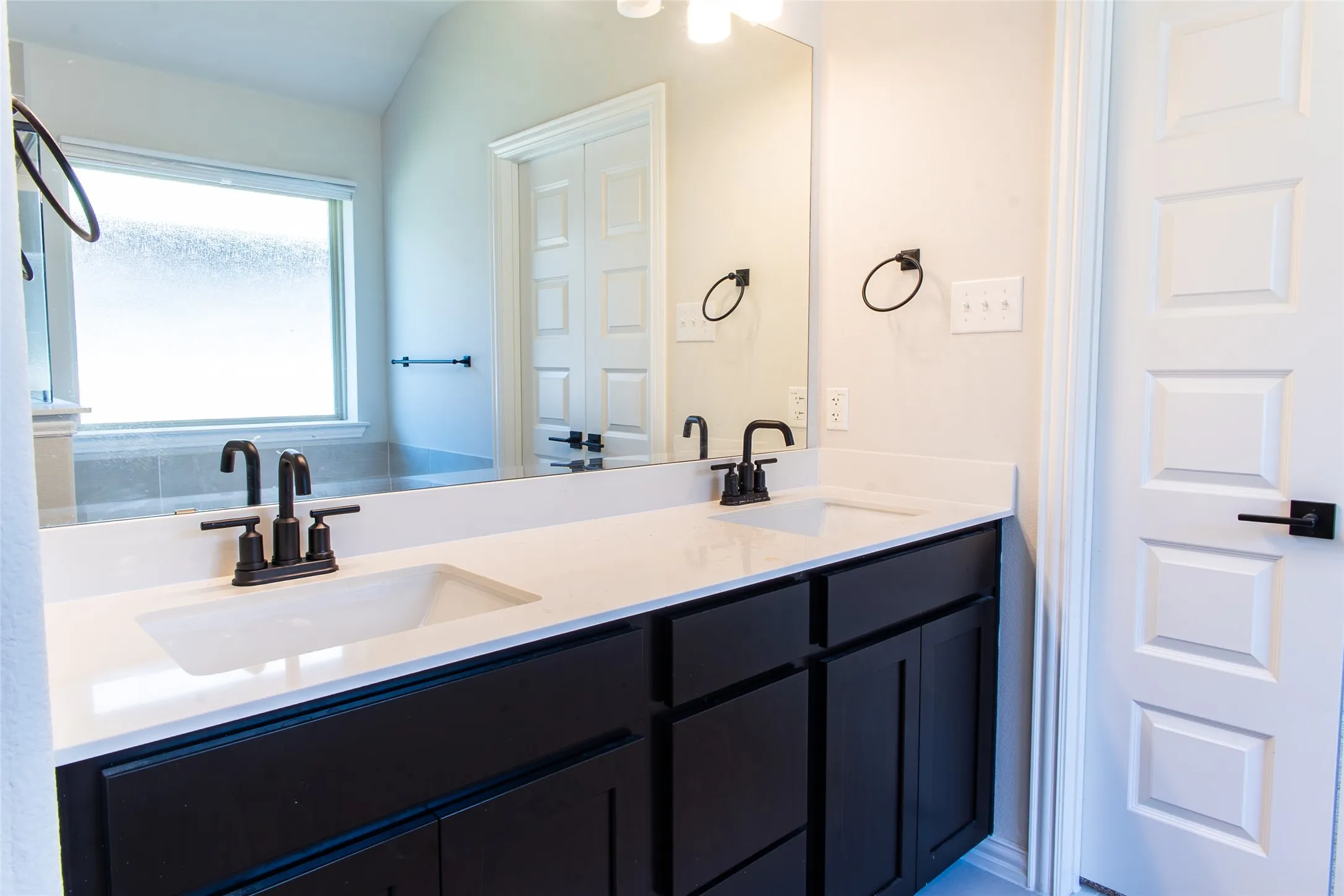 Single Family Residence For Sale in Collin County , 2604 Freeman Street, Anna, Texas 75409, 3 Bedrooms, 2 Bathrooms, 2 Garage spaces, 1,667 Sqft, built in 2024, Price $329,999, mls#21266190, Real Estate Agent in Anna, Homes For Sale in Collin county, Homes For Sale in Anna, Realtor in Anna Texas, Real Estate Brokerage Independent Realty Texas, Luminita Cordes Realtor