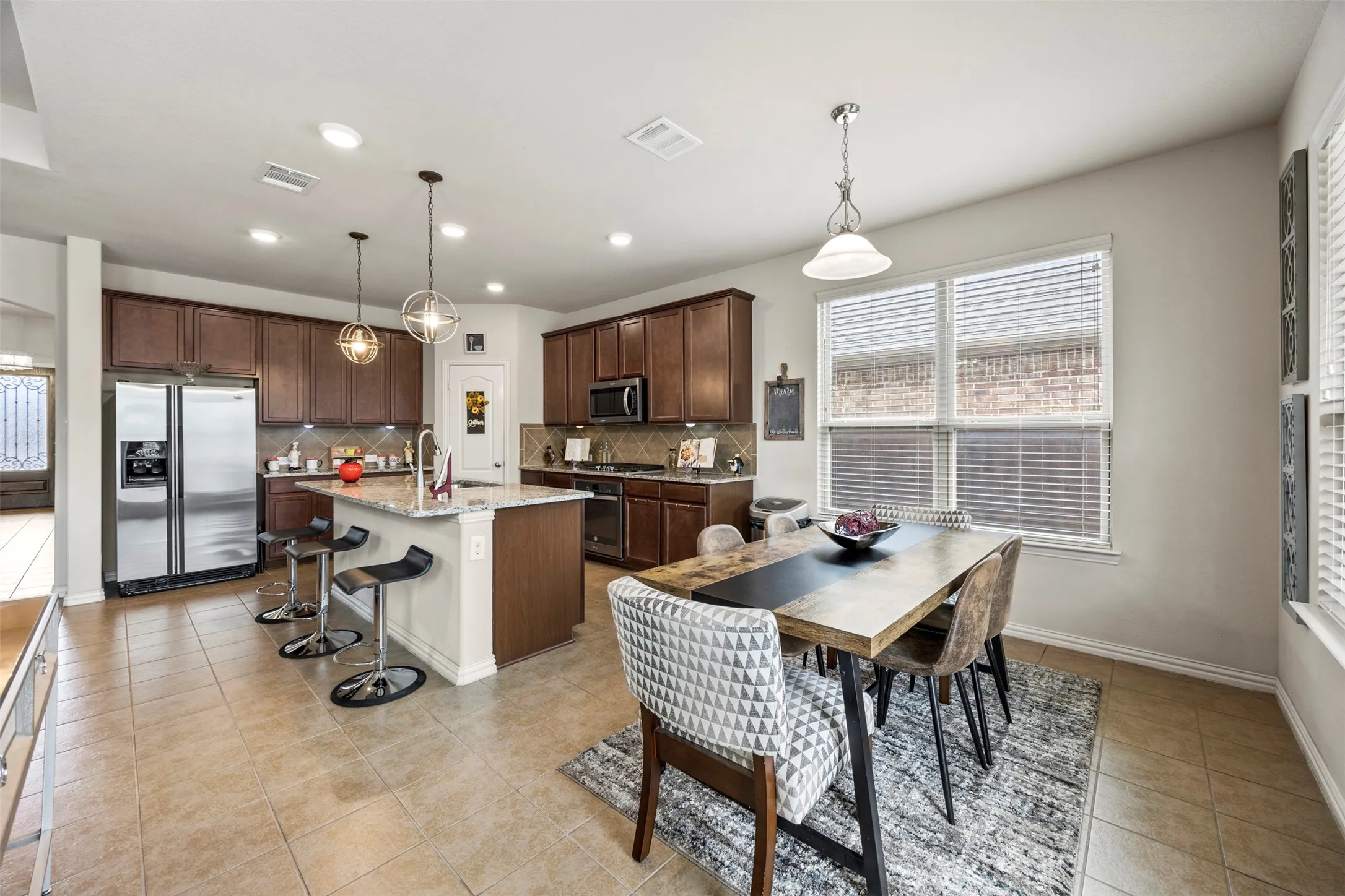 Single Family Residence For Sale in Denton County , 1437 Tanglewood Trail, Northlake, Texas 76226, 5 Bedroom, 4 Bathroom, 2 Garage spaces, 3,301 Sqft, built in 2017, mls#21267295, Real Estate Agent in Northlake, Homes For Sale in Denton county, Homes For Sale in Northlake, Realtor in Northlake Texas, Real Estate Brokerage Independent Realty Texas, Luminita Cordes Realtor