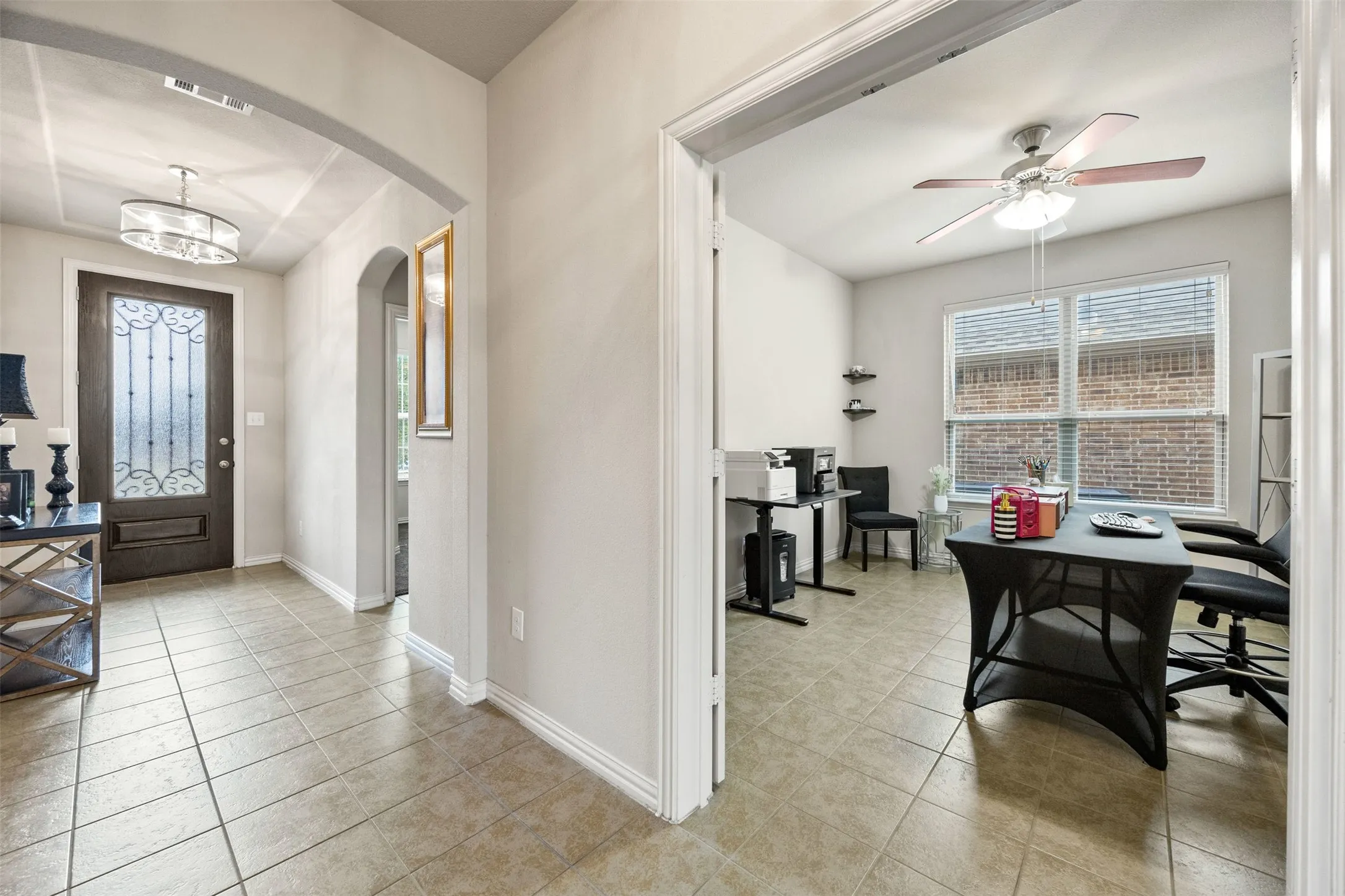 Single Family Residence For Sale in Denton County , 1437 Tanglewood Trail, Northlake, Texas 76226, 5 Bedroom, 4 Bathroom, 2 Garage spaces, 3,301 Sqft, built in 2017, mls#21267295, Real Estate Agent in Northlake, Homes For Sale in Denton county, Homes For Sale in Northlake, Realtor in Northlake Texas, Real Estate Brokerage Independent Realty Texas, Luminita Cordes Realtor