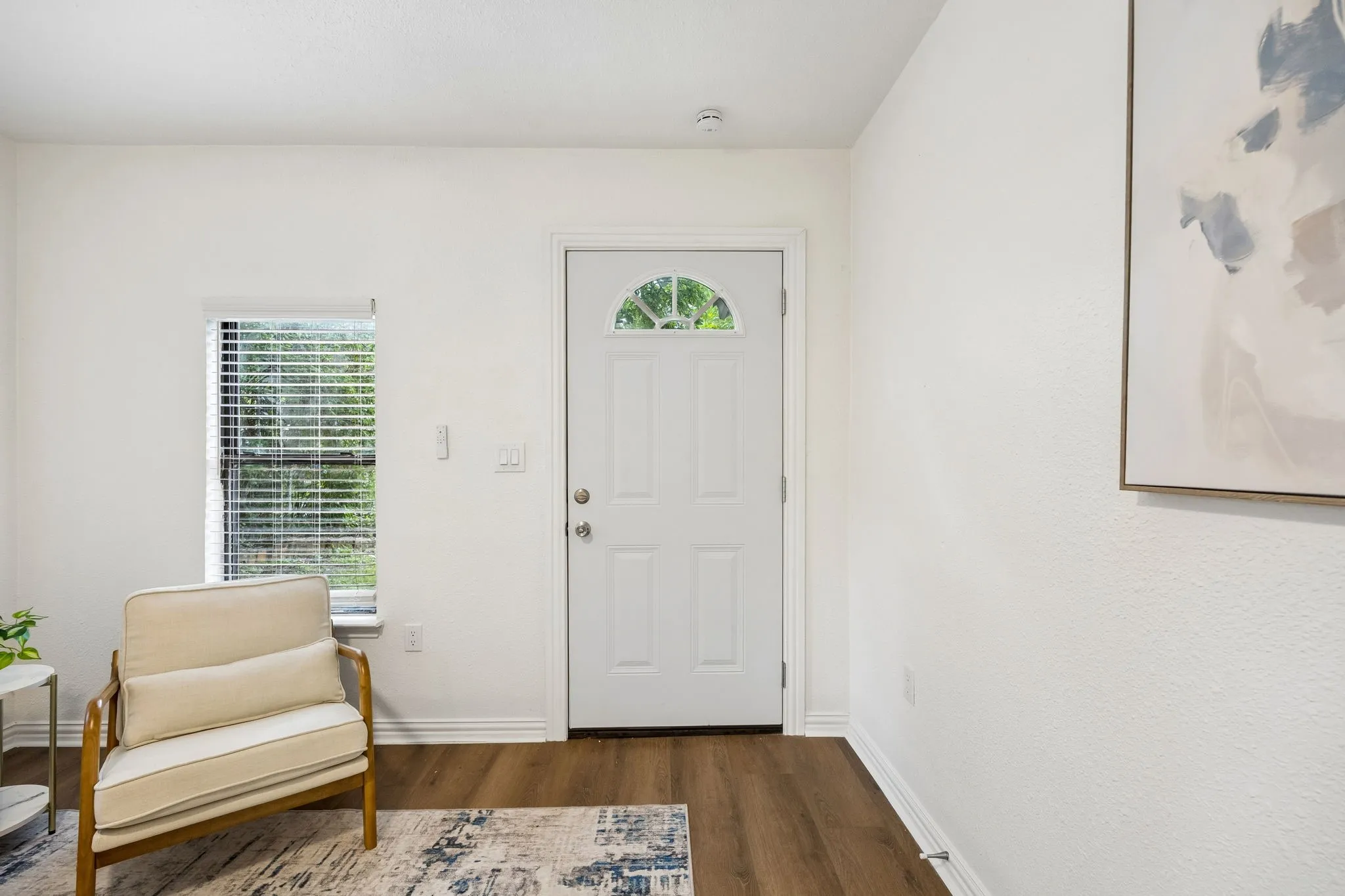 Single Family Residence For Sale in Denton County , 806 N Ruddell Street, Denton, Texas 76209, 2 Bedroom, 2 Bathroom, Garage spaces, 1,155 Sqft, built in 1966, mls#21268597, Real Estate Agent in Denton, Homes For Sale in Denton county, Homes For Sale in Denton, Realtor in Denton Texas, Real Estate Brokerage Independent Realty Texas, Luminita Cordes Realtor