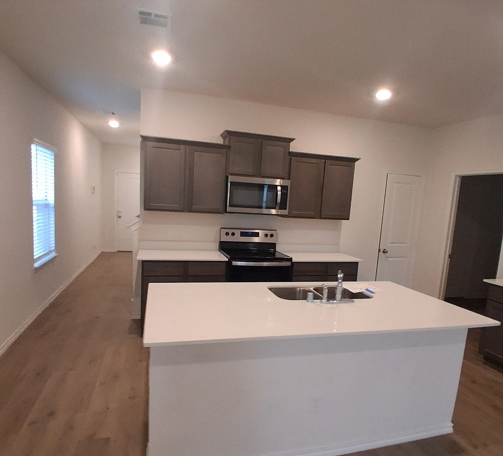Single Family Residence For Sale in Hunt County , 913 Country Road, Royse City, Texas 75189, 4 Bedroom, 3 Bathroom, 2 Garage spaces, 2,080 Sqft, built in 2024, mls#21266549, Real Estate Agent in Royse City, Homes For Sale in Hunt county, Homes For Sale in Royse City, Realtor in Royse City Texas, Real Estate Brokerage Independent Realty Texas, Luminita Cordes Realtor