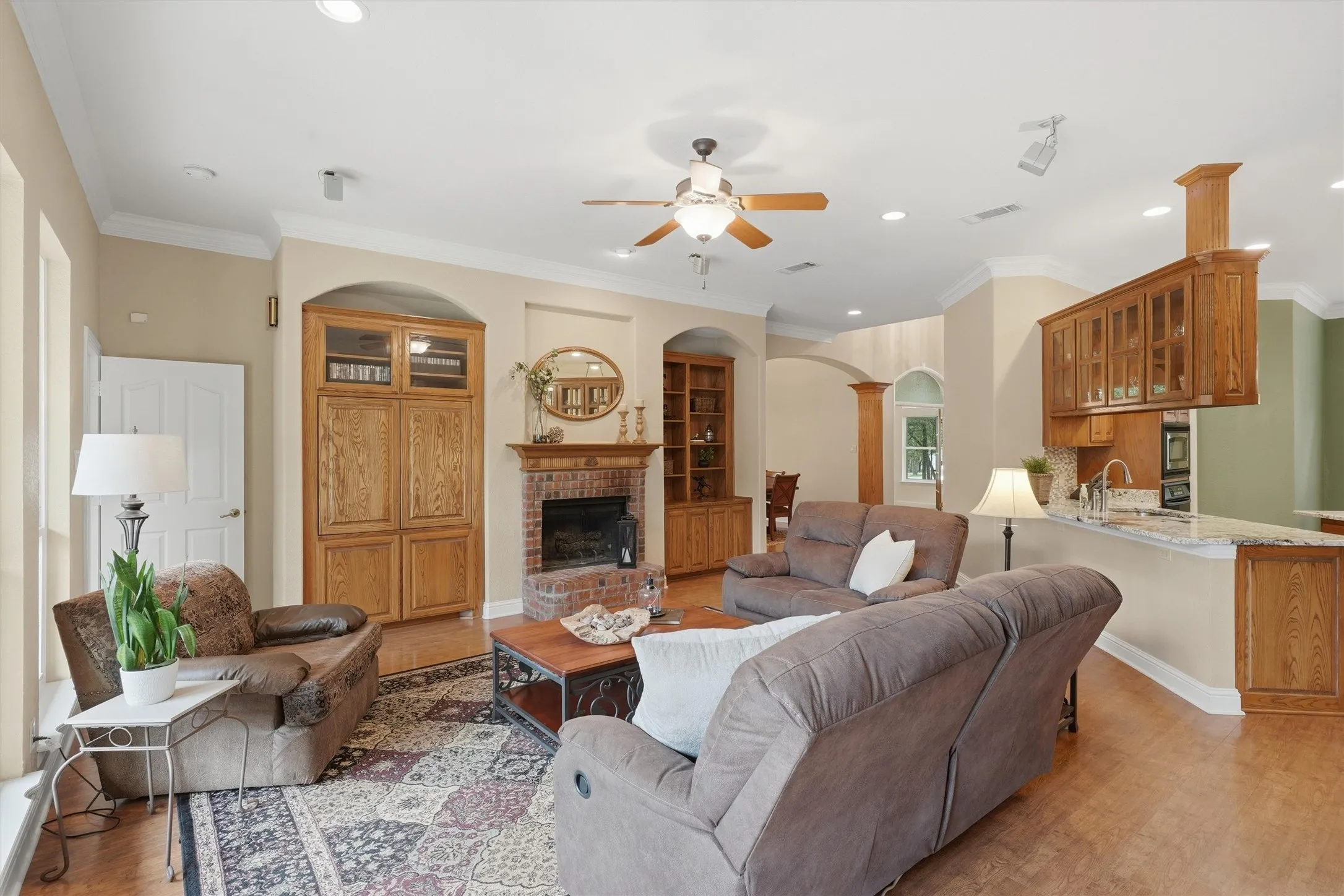 Single Family Residence For Sale in Parker County , 705 Boling Ranch Road, Azle, Texas 76020, 5 Bedroom, 3 Bathroom, 3 Garage spaces, 3,503 Sqft, built in 2002, mls#21266456, Real Estate Agent in Azle, Homes For Sale in Parker county, Homes For Sale in Azle, Realtor in Azle Texas, Real Estate Brokerage Independent Realty Texas, Luminita Cordes Realtor
