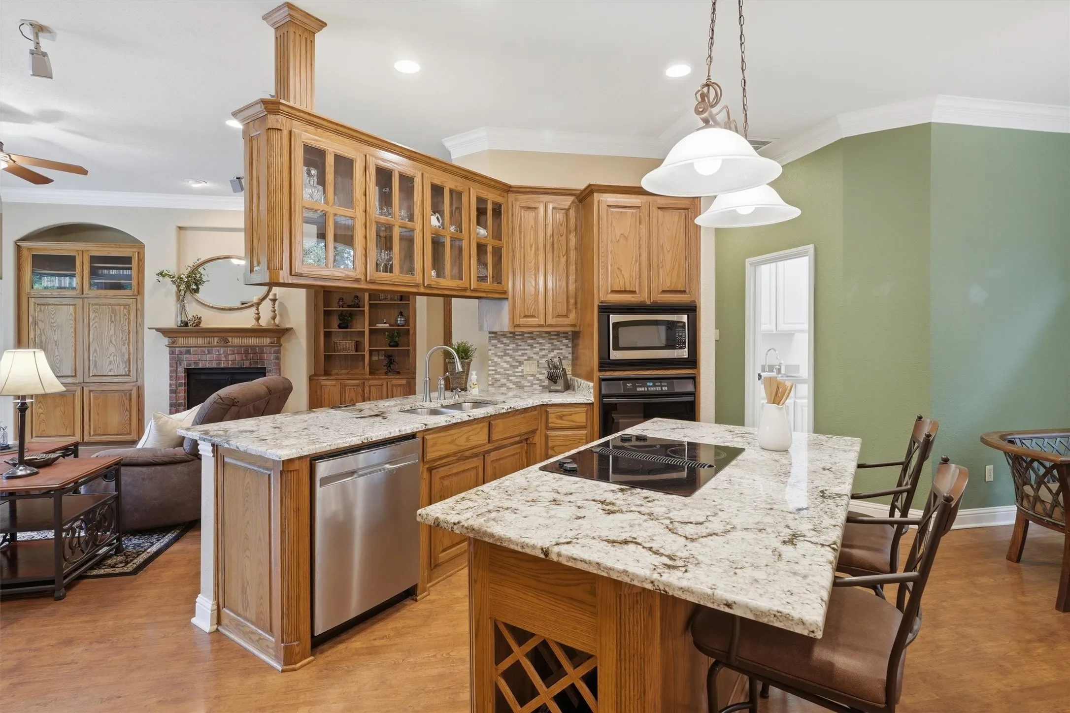 Single Family Residence For Sale in Parker County , 705 Boling Ranch Road, Azle, Texas 76020, 5 Bedroom, 3 Bathroom, 3 Garage spaces, 3,503 Sqft, built in 2002, mls#21266456, Real Estate Agent in Azle, Homes For Sale in Parker county, Homes For Sale in Azle, Realtor in Azle Texas, Real Estate Brokerage Independent Realty Texas, Luminita Cordes Realtor