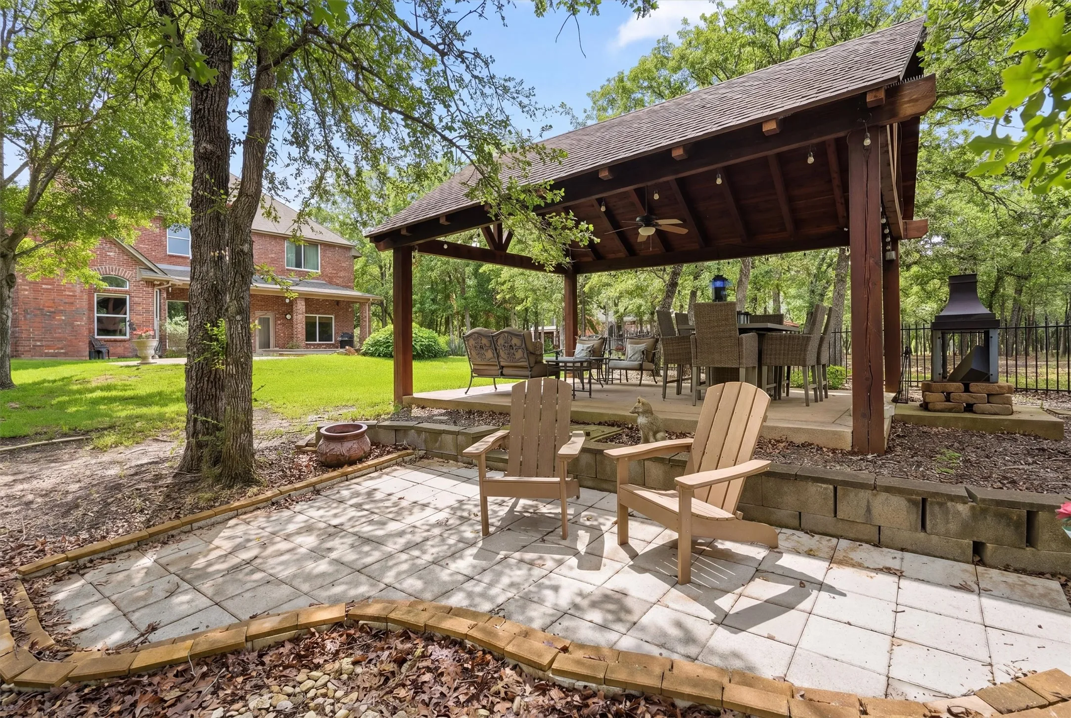 Single Family Residence For Sale in Parker County , 705 Boling Ranch Road, Azle, Texas 76020, 5 Bedroom, 3 Bathroom, 3 Garage spaces, 3,503 Sqft, built in 2002, mls#21266456, Real Estate Agent in Azle, Homes For Sale in Parker county, Homes For Sale in Azle, Realtor in Azle Texas, Real Estate Brokerage Independent Realty Texas, Luminita Cordes Realtor