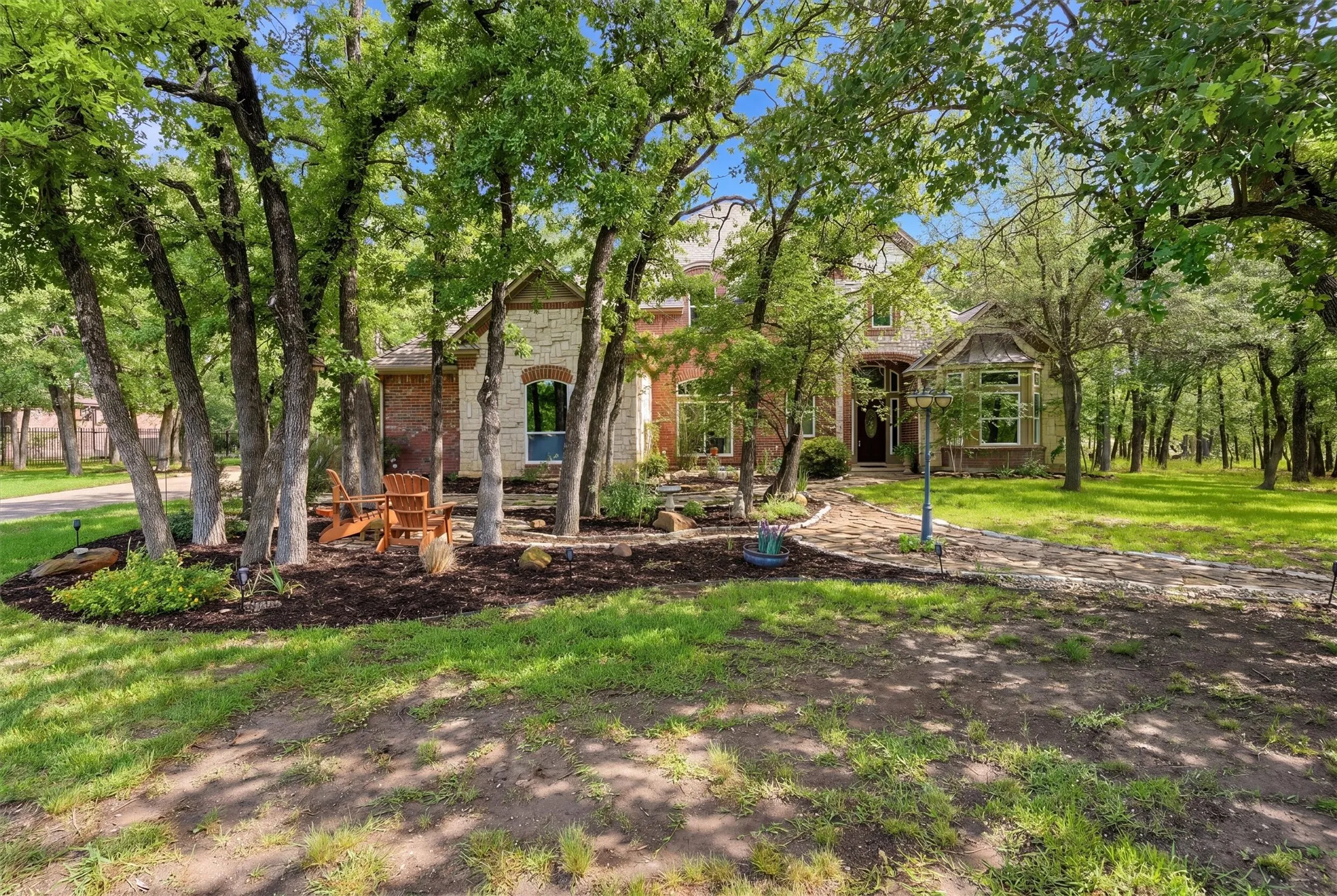Single Family Residence For Sale in Parker County , 705 Boling Ranch Road, Azle, Texas 76020, 5 Bedroom, 3 Bathroom, 3 Garage spaces, 3,503 Sqft, built in 2002, mls#21266456, Real Estate Agent in Azle, Homes For Sale in Parker county, Homes For Sale in Azle, Realtor in Azle Texas, Real Estate Brokerage Independent Realty Texas, Luminita Cordes Realtor