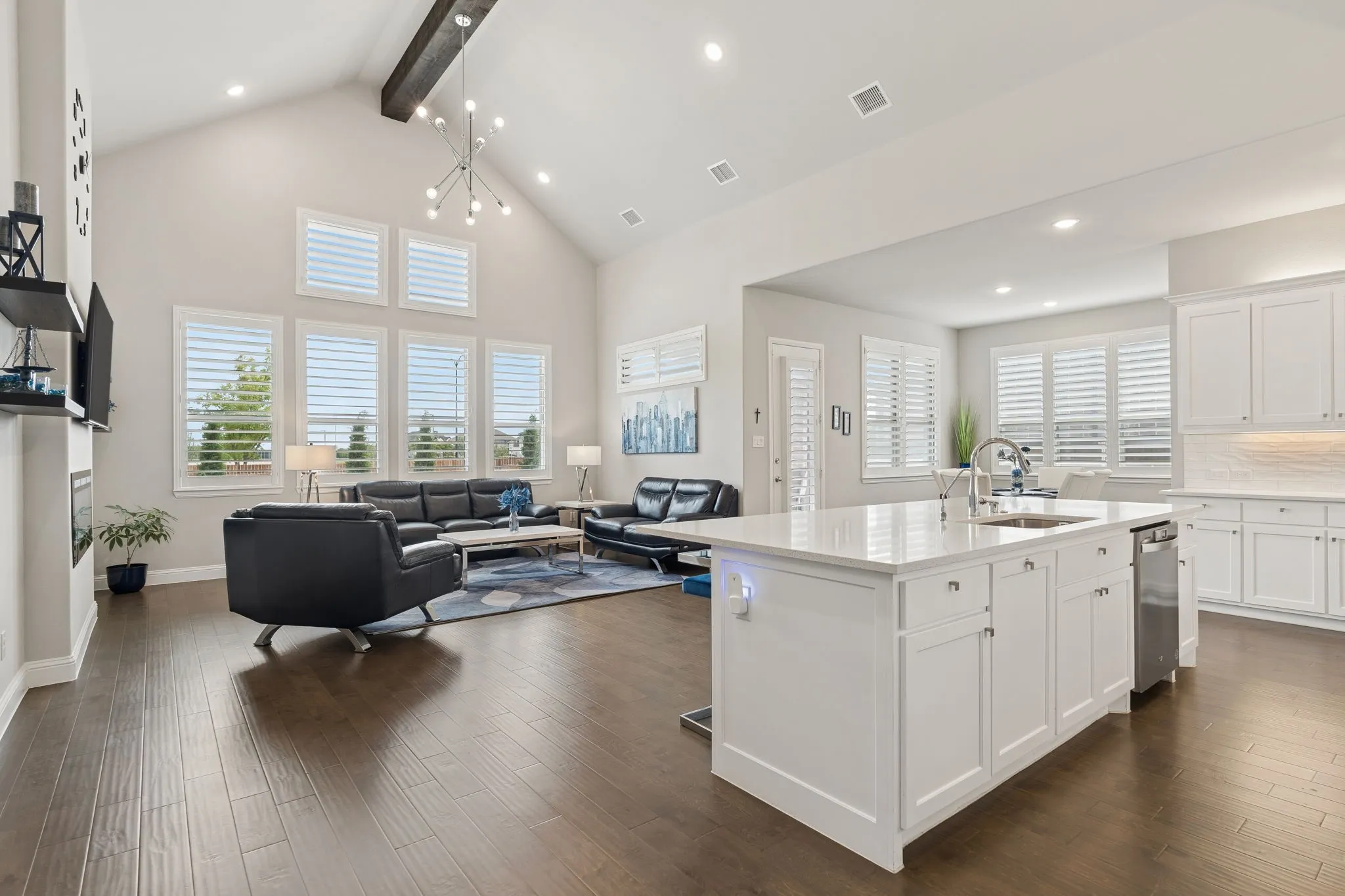 Single Family Residence For Sale in Denton County , 16458 Creek Plum Road, Frisco, Texas 75033, 4 Bedroom, 5 Bathroom, 3 Garage spaces, 3,656 Sqft, built in 2022, mls#21268842, Real Estate Agent in Frisco, Homes For Sale in Denton county, Homes For Sale in Frisco, Realtor in Frisco Texas, Real Estate Brokerage Independent Realty Texas, Luminita Cordes Realtor