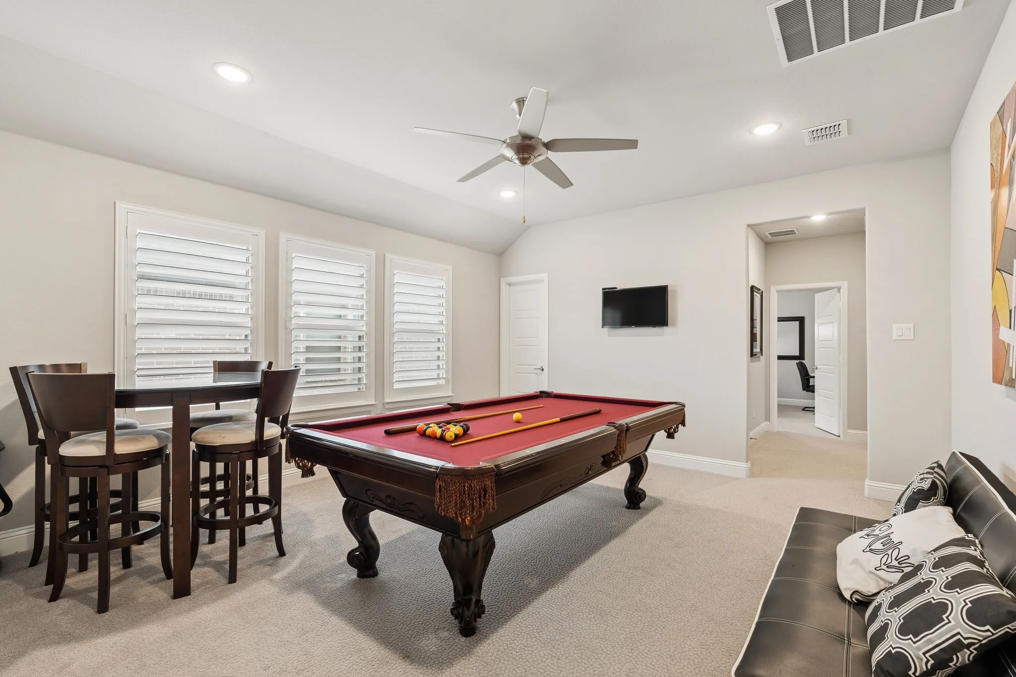 Single Family Residence For Sale in Denton County , 16458 Creek Plum Road, Frisco, Texas 75033, 4 Bedroom, 5 Bathroom, 3 Garage spaces, 3,656 Sqft, built in 2022, mls#21268842, Real Estate Agent in Frisco, Homes For Sale in Denton county, Homes For Sale in Frisco, Realtor in Frisco Texas, Real Estate Brokerage Independent Realty Texas, Luminita Cordes Realtor
