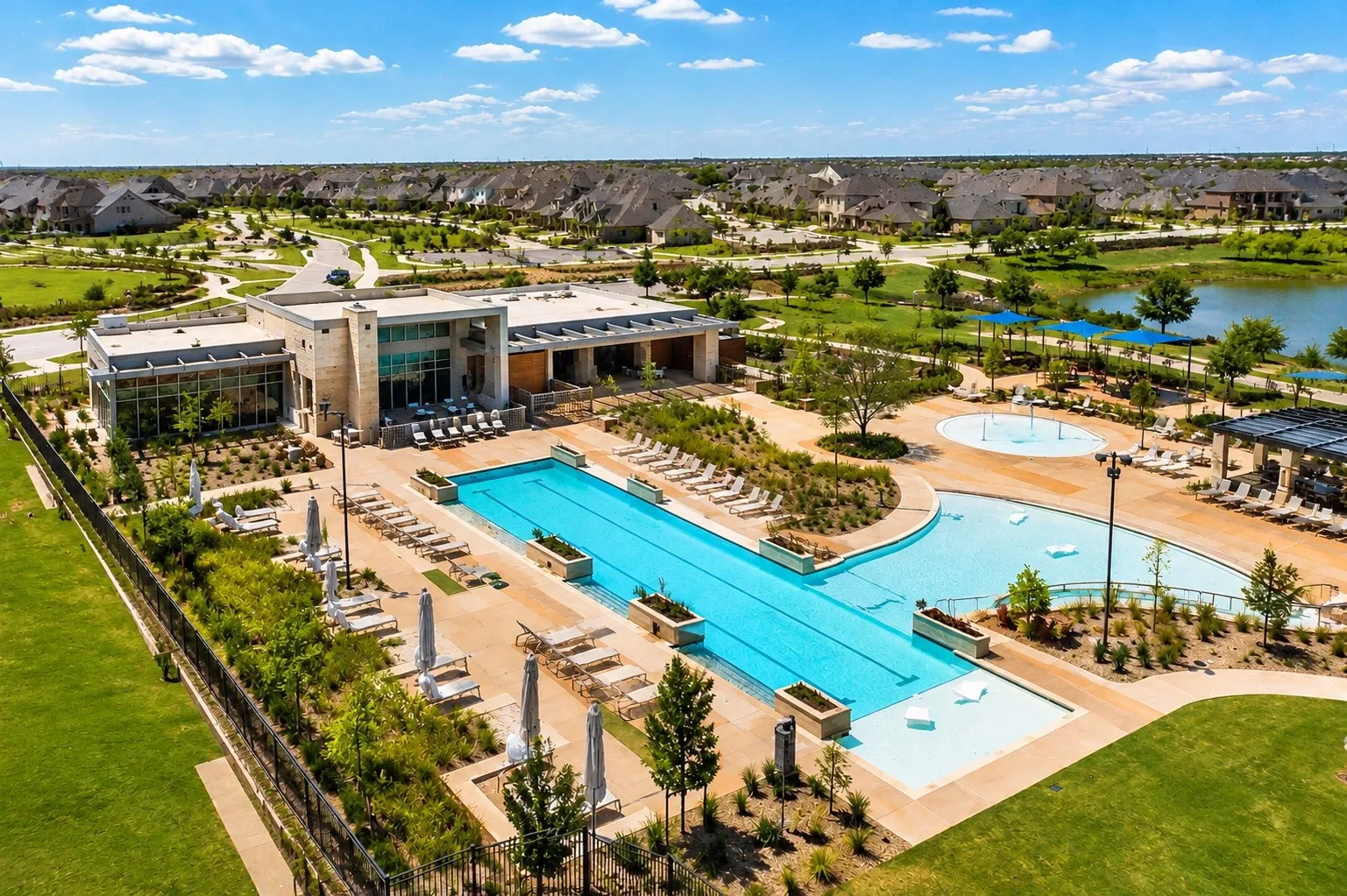 Single Family Residence For Sale in Denton County , 16458 Creek Plum Road, Frisco, Texas 75033, 4 Bedroom, 5 Bathroom, 3 Garage spaces, 3,656 Sqft, built in 2022, mls#21268842, Real Estate Agent in Frisco, Homes For Sale in Denton county, Homes For Sale in Frisco, Realtor in Frisco Texas, Real Estate Brokerage Independent Realty Texas, Luminita Cordes Realtor