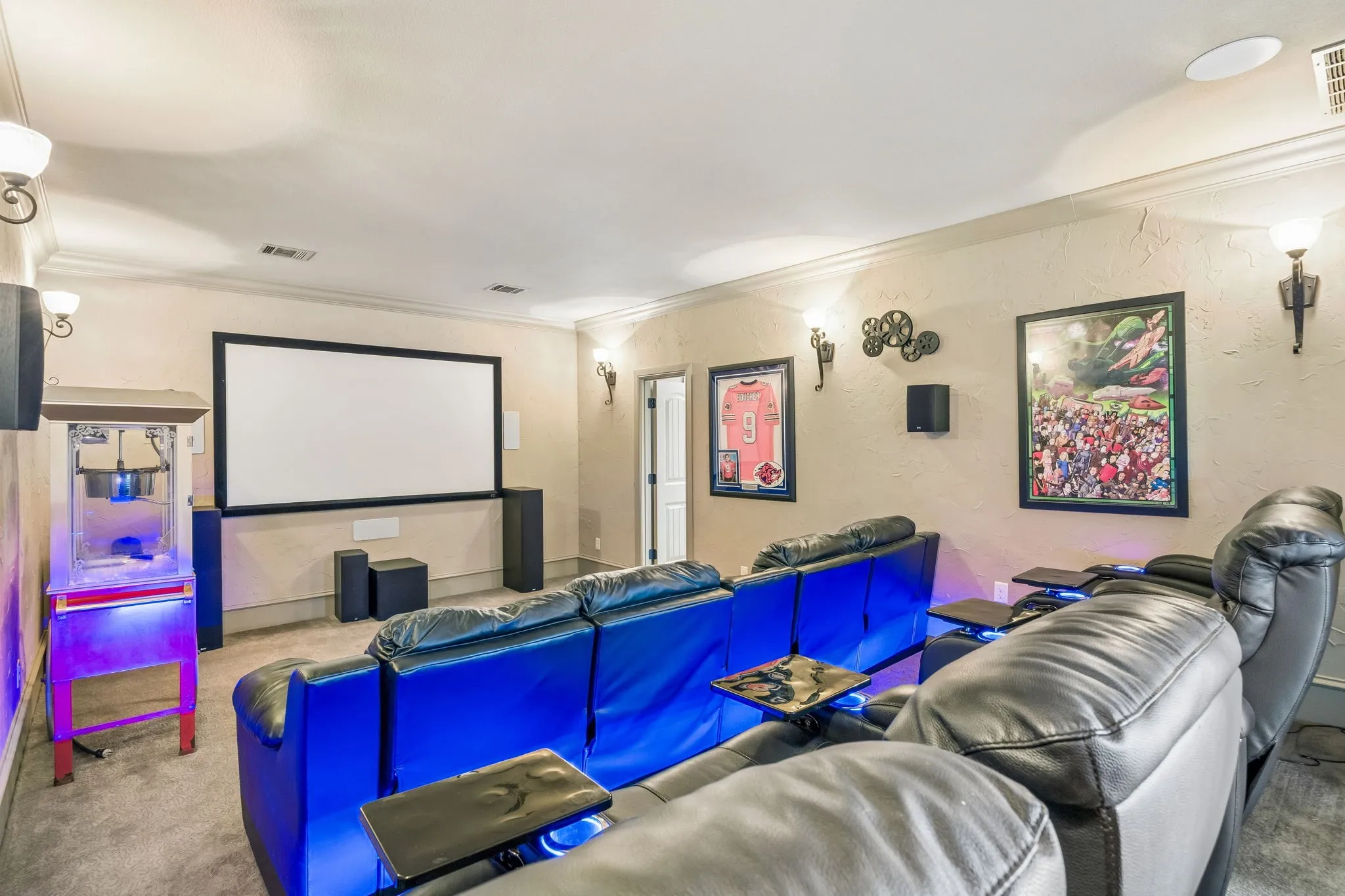 Single Family Residence For Sale in Tarrant County , 6212 Lakeside Drive, Fort Worth, Texas 76179, 5 Bedroom, 6 Bathroom, 3 Garage spaces, 4,335 Sqft, built in 2008, mls#21259777, Real Estate Agent in Fort Worth, Homes For Sale in Tarrant county, Homes For Sale in Fort Worth, Realtor in Fort Worth Texas, Real Estate Brokerage Independent Realty Texas, Luminita Cordes Realtor