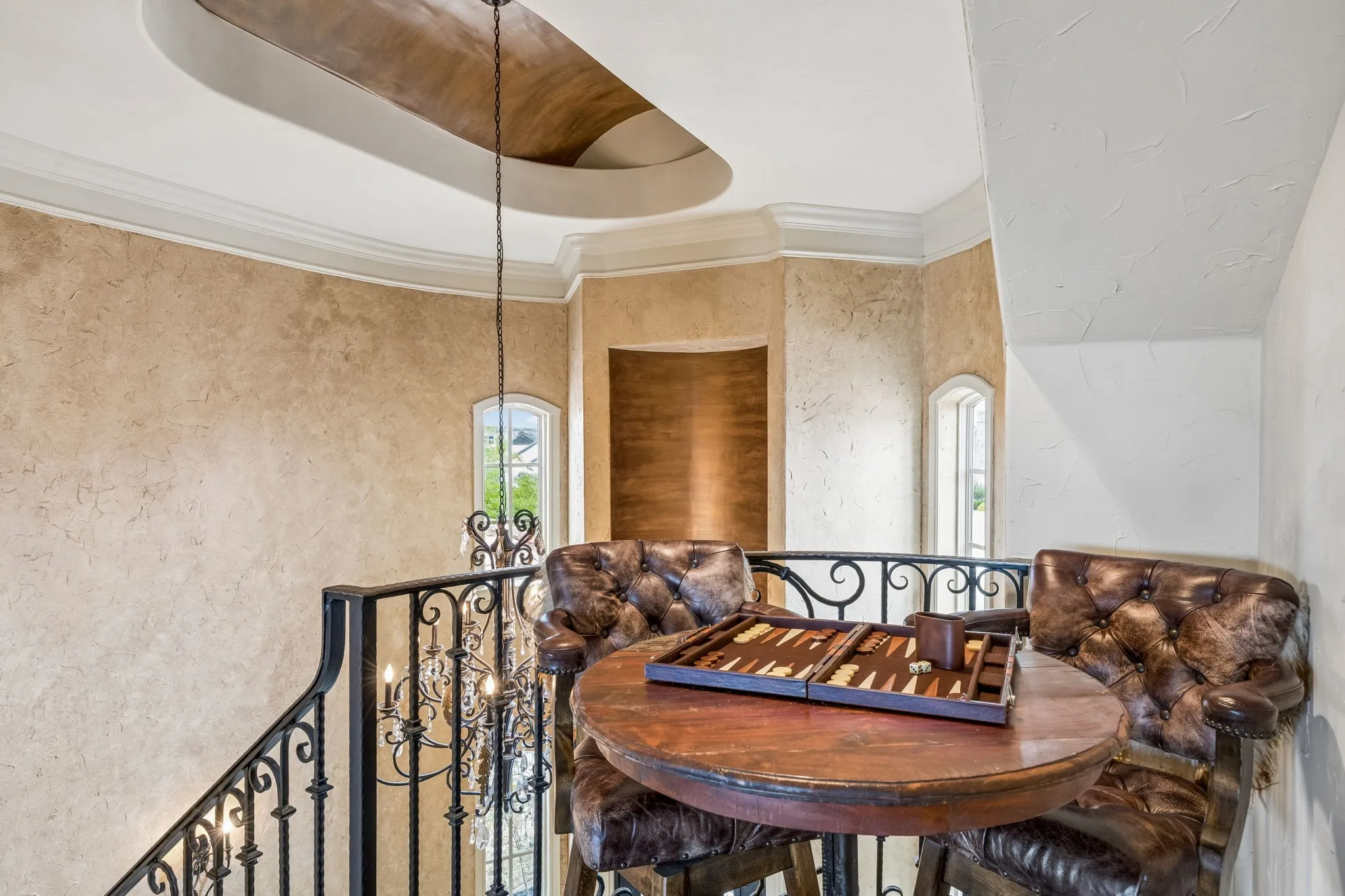Single Family Residence For Sale in Tarrant County , 6212 Lakeside Drive, Fort Worth, Texas 76179, 5 Bedroom, 6 Bathroom, 3 Garage spaces, 4,335 Sqft, built in 2008, mls#21259777, Real Estate Agent in Fort Worth, Homes For Sale in Tarrant county, Homes For Sale in Fort Worth, Realtor in Fort Worth Texas, Real Estate Brokerage Independent Realty Texas, Luminita Cordes Realtor