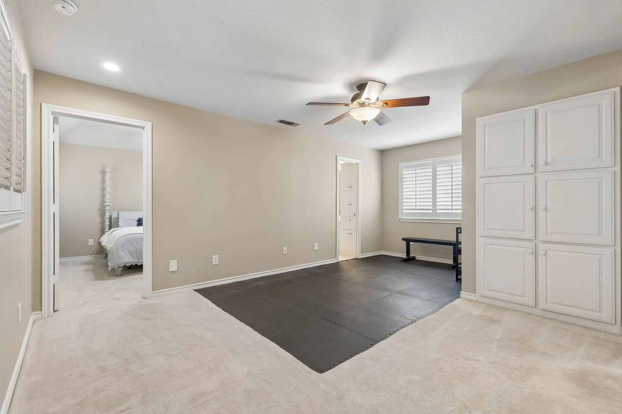 Single Family Residence For Sale in Collin County , 2120 Argyle Drive, Plano, Texas 75023, 5 Bedroom, 4 Bathroom, 3 Garage spaces, 3,796 Sqft, built in 1993, mls#21259998, Real Estate Agent in Plano, Homes For Sale in Collin county, Homes For Sale in Plano, Realtor in Plano Texas, Real Estate Brokerage Independent Realty Texas, Luminita Cordes Realtor