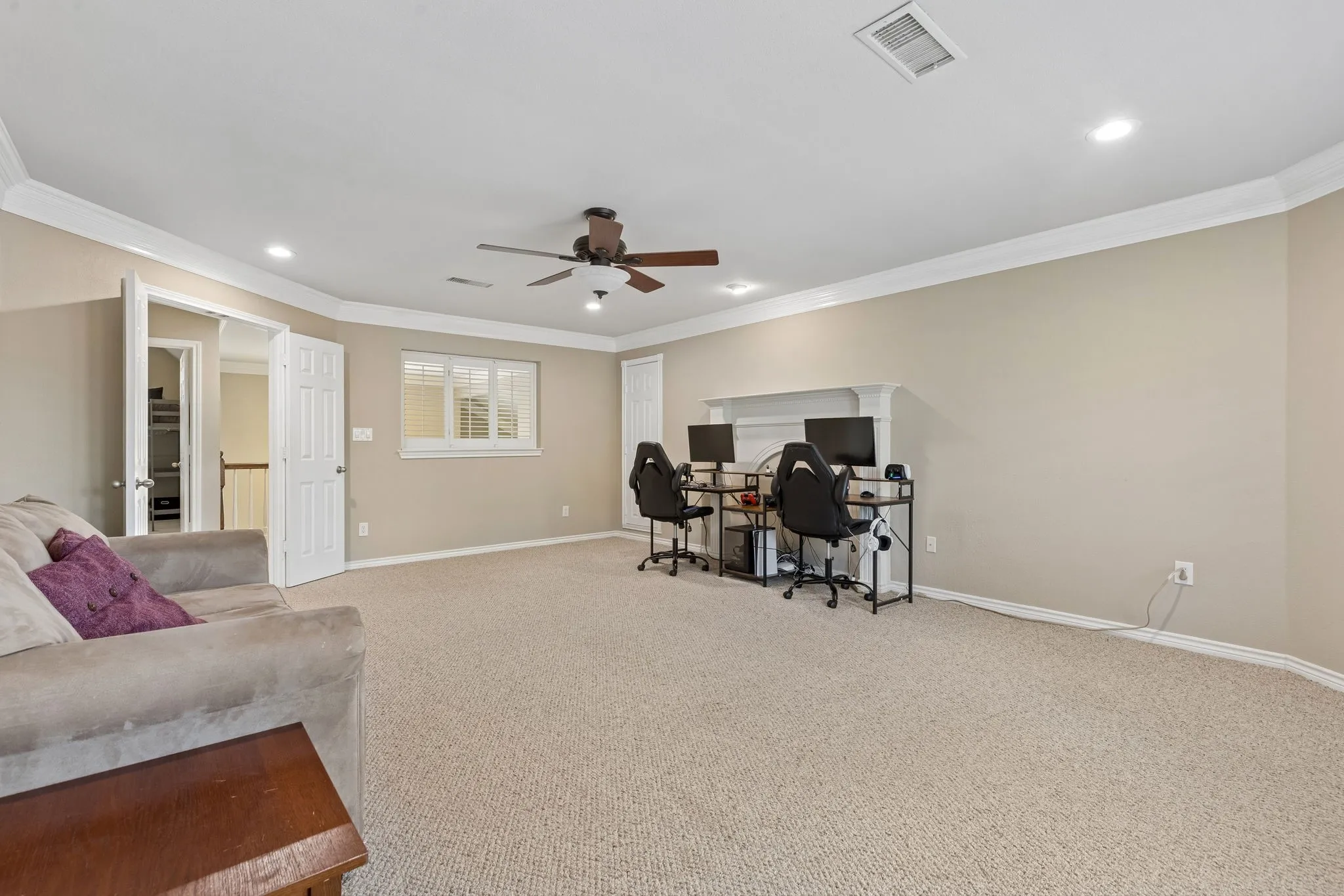 Single Family Residence For Sale in Collin County , 2120 Argyle Drive, Plano, Texas 75023, 5 Bedroom, 4 Bathroom, 3 Garage spaces, 3,796 Sqft, built in 1993, mls#21259998, Real Estate Agent in Plano, Homes For Sale in Collin county, Homes For Sale in Plano, Realtor in Plano Texas, Real Estate Brokerage Independent Realty Texas, Luminita Cordes Realtor