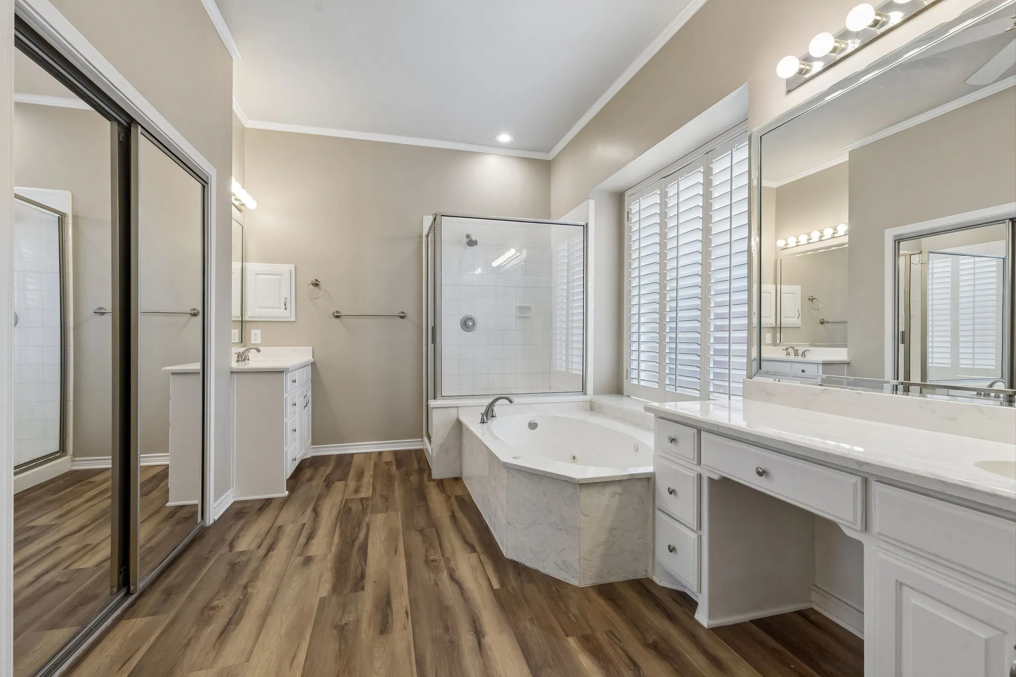 Single Family Residence For Sale in Collin County , 2120 Argyle Drive, Plano, Texas 75023, 5 Bedroom, 4 Bathroom, 3 Garage spaces, 3,796 Sqft, built in 1993, mls#21259998, Real Estate Agent in Plano, Homes For Sale in Collin county, Homes For Sale in Plano, Realtor in Plano Texas, Real Estate Brokerage Independent Realty Texas, Luminita Cordes Realtor