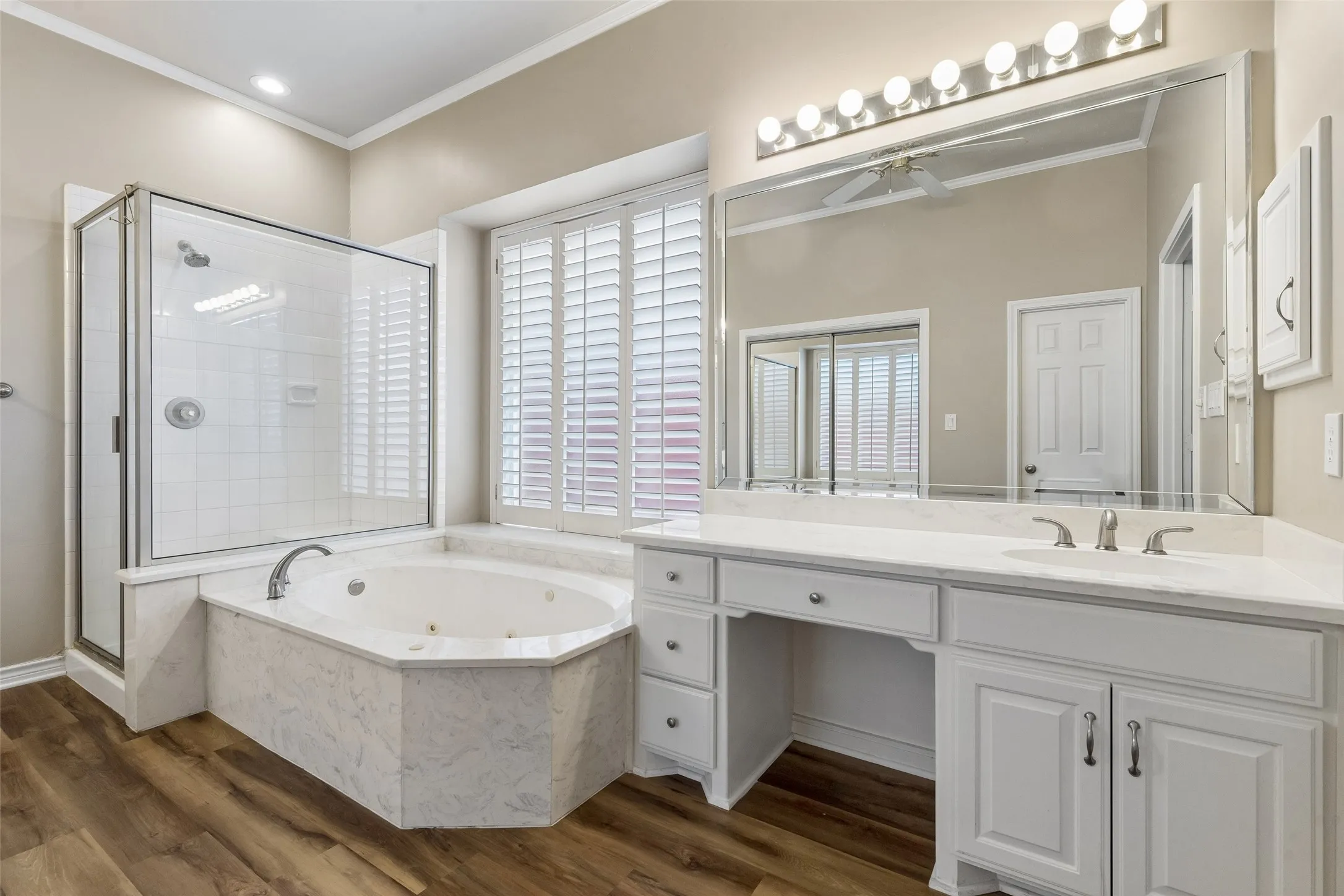 Single Family Residence For Sale in Collin County , 2120 Argyle Drive, Plano, Texas 75023, 5 Bedroom, 4 Bathroom, 3 Garage spaces, 3,796 Sqft, built in 1993, mls#21259998, Real Estate Agent in Plano, Homes For Sale in Collin county, Homes For Sale in Plano, Realtor in Plano Texas, Real Estate Brokerage Independent Realty Texas, Luminita Cordes Realtor