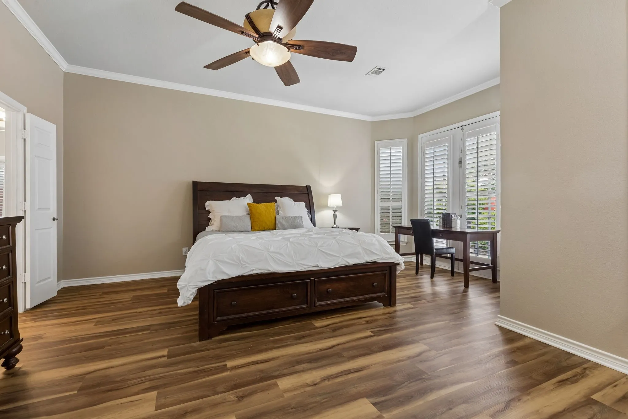 Single Family Residence For Sale in Collin County , 2120 Argyle Drive, Plano, Texas 75023, 5 Bedroom, 4 Bathroom, 3 Garage spaces, 3,796 Sqft, built in 1993, mls#21259998, Real Estate Agent in Plano, Homes For Sale in Collin county, Homes For Sale in Plano, Realtor in Plano Texas, Real Estate Brokerage Independent Realty Texas, Luminita Cordes Realtor