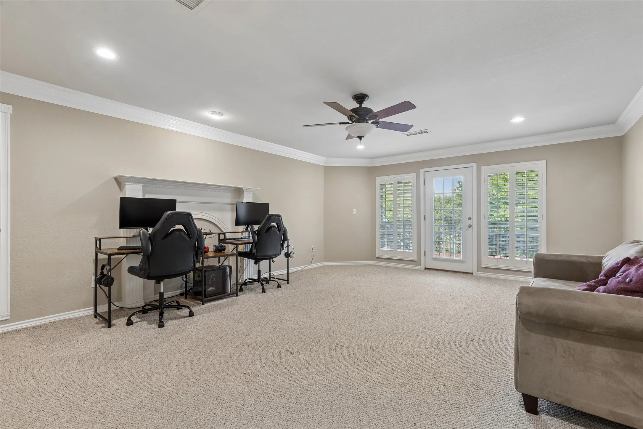 Single Family Residence For Sale in Collin County , 2120 Argyle Drive, Plano, Texas 75023, 5 Bedroom, 4 Bathroom, 3 Garage spaces, 3,796 Sqft, built in 1993, mls#21259998, Real Estate Agent in Plano, Homes For Sale in Collin county, Homes For Sale in Plano, Realtor in Plano Texas, Real Estate Brokerage Independent Realty Texas, Luminita Cordes Realtor